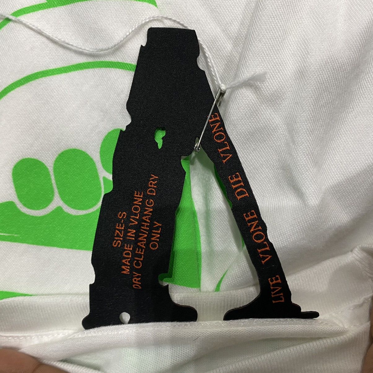 Vlone Vlone Stay Away From Your Friends T-Shirt White Sz S Size US S / EU 44-46 / 1 - 3 Thumbnail