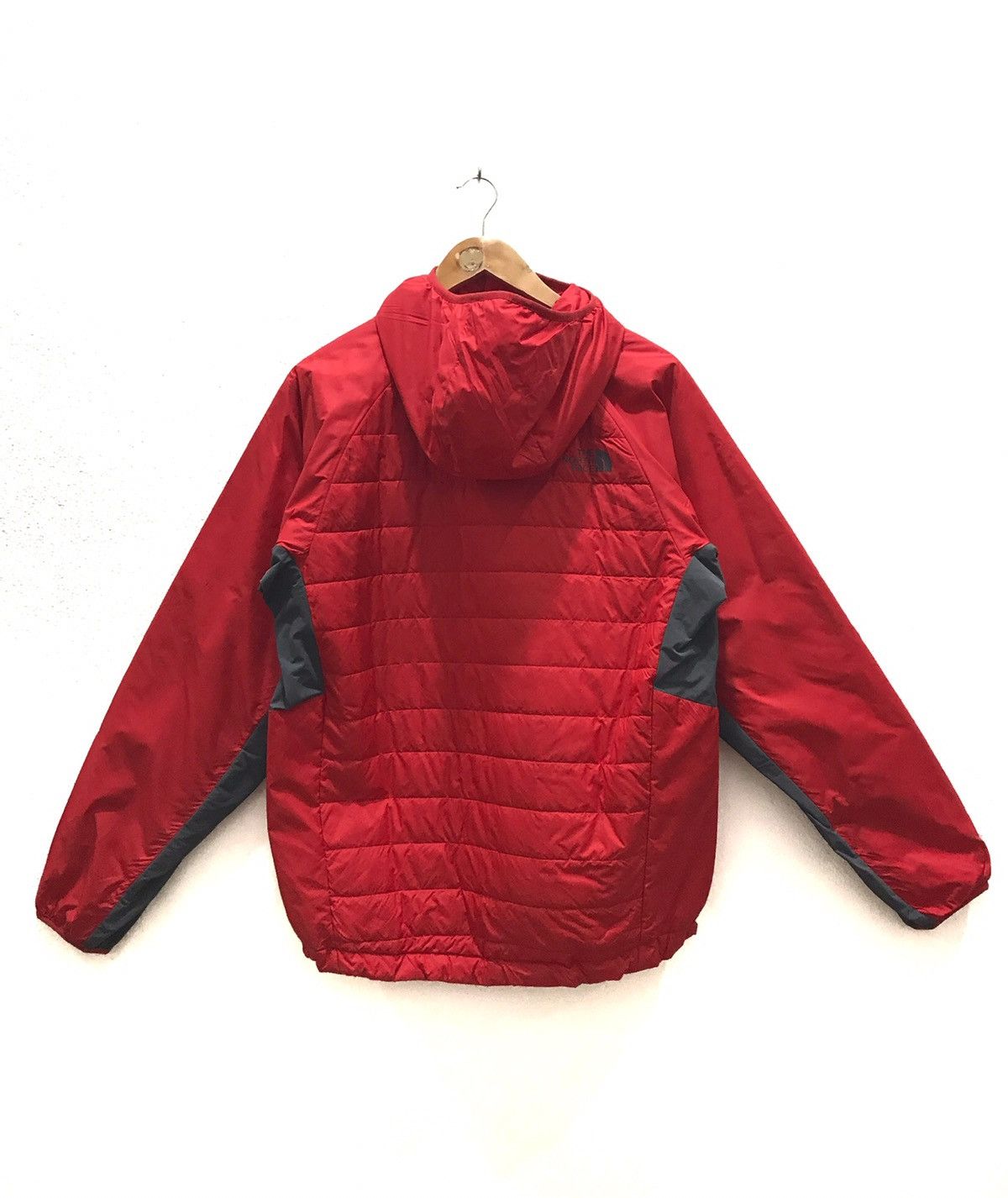 The North Face The North Face Windbreaker Hoodies Jacket Size US M / EU 48-50 / 2 - 2 Thumbnail