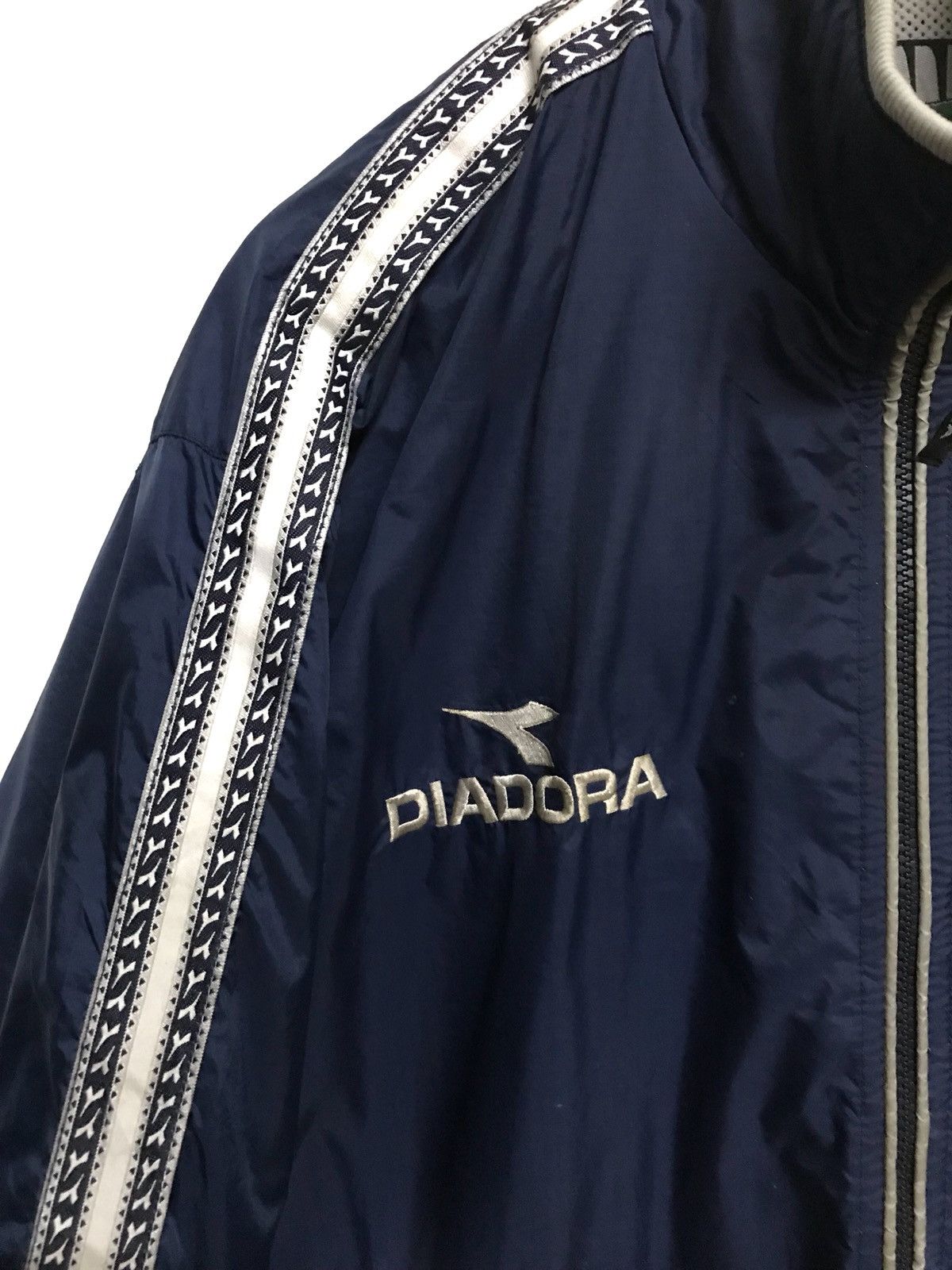 Diadora Vintage Diadora Windbreaker Jacket Armpit 26.5''x30.5'' Size US XL / EU 56 / 4 - 6 Thumbnail