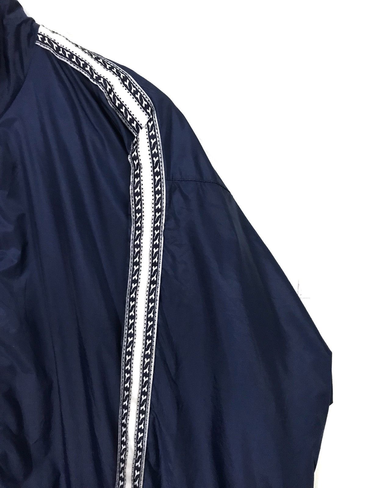 Diadora Vintage Diadora Windbreaker Jacket Armpit 26.5''x30.5'' Size US XL / EU 56 / 4 - 5 Thumbnail