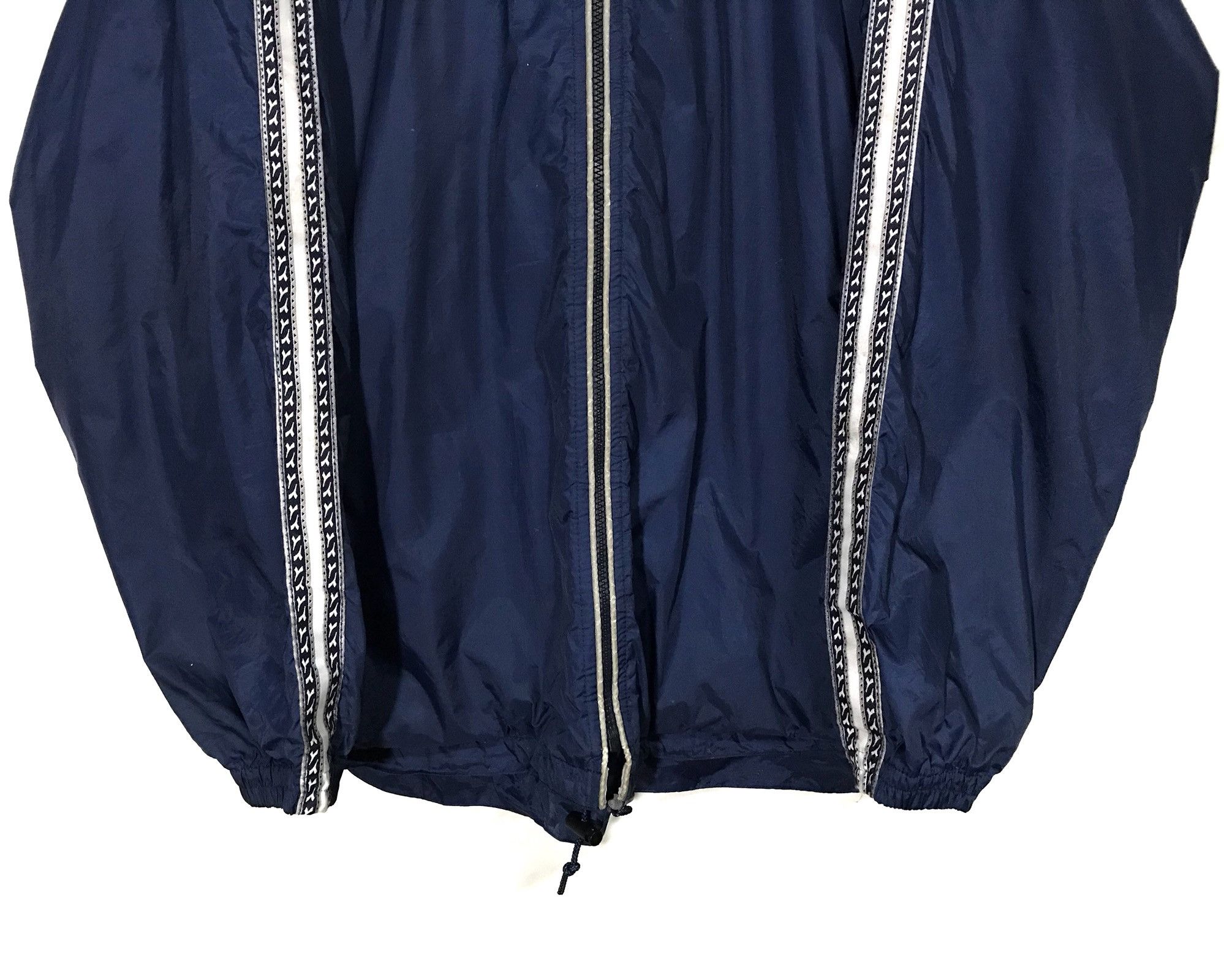 Diadora Vintage Diadora Windbreaker Jacket Armpit 26.5''x30.5'' Size US XL / EU 56 / 4 - 4 Thumbnail