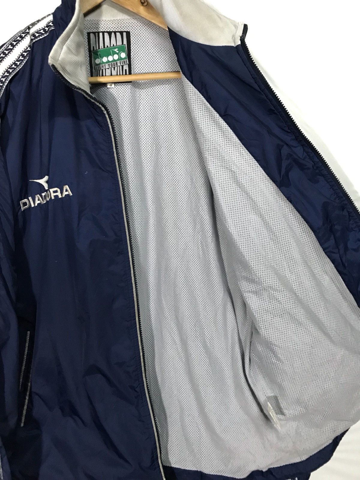 Diadora Vintage Diadora Windbreaker Jacket Armpit 26.5''x30.5'' Size US XL / EU 56 / 4 - 10 Thumbnail
