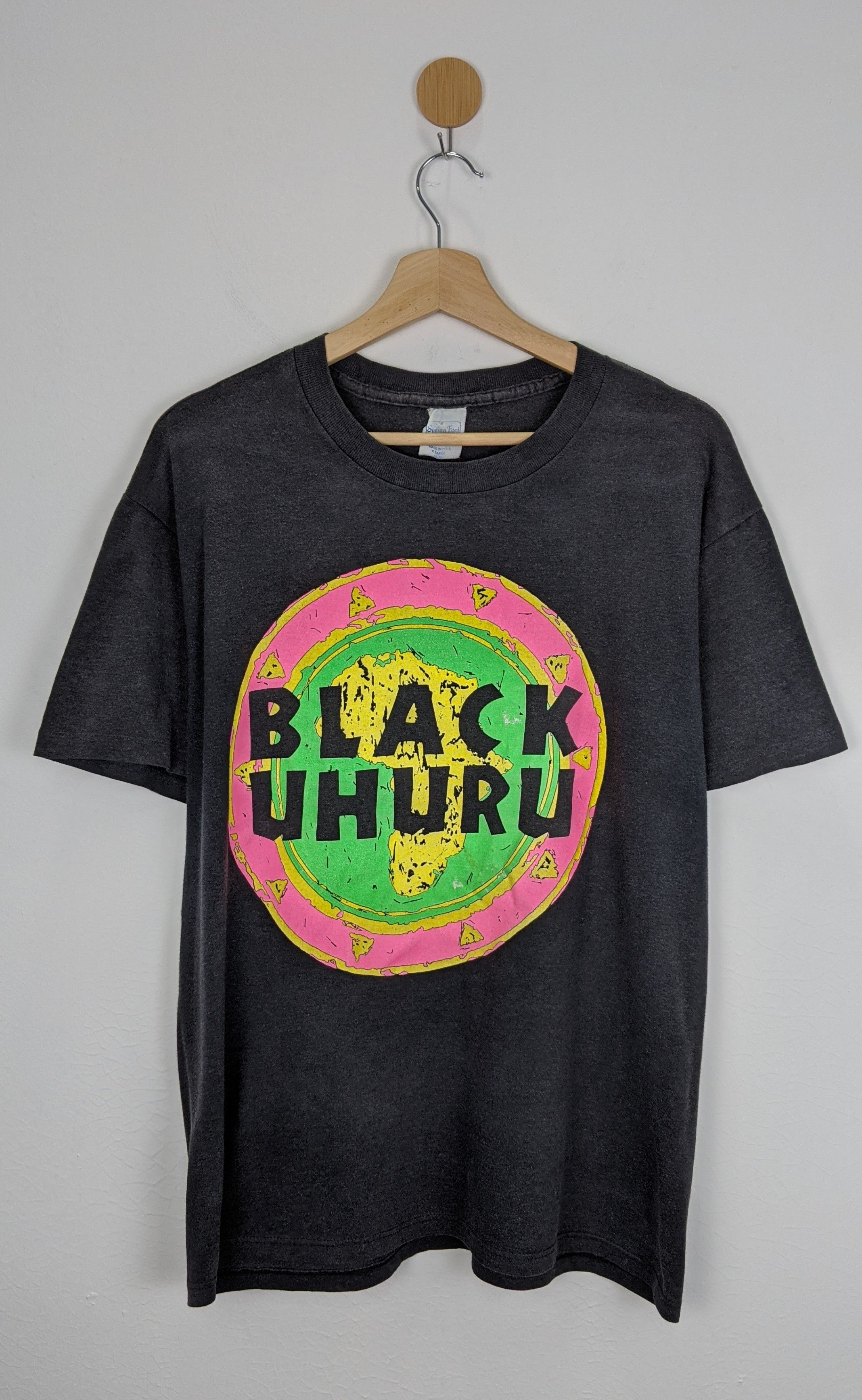 Band Tees Vintage Black Uhuru Jamaican Reggae 80s Tour Shirt Size US XL / EU 56 / 4 - 1 Thumbnail