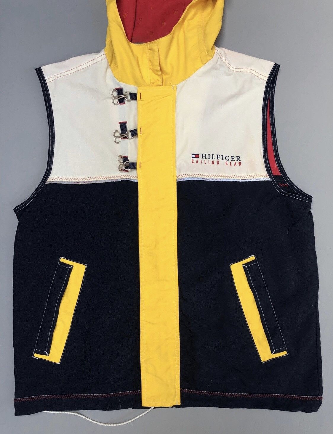 Tommy Hilfiger × Vintage Iconic Colourful Tommy Hilfiger Sailings Gear Hooded Vest Size US L / EU 52-54 / 3 - 3 Thumbnail