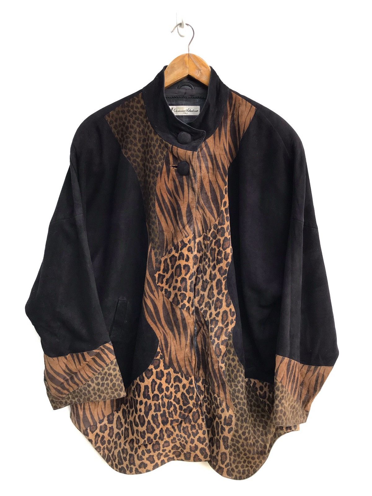 Valentino Vintage Giovanni Valentino Velvet Jacket Size US XL / EU 56 / 4 - 1 Thumbnail