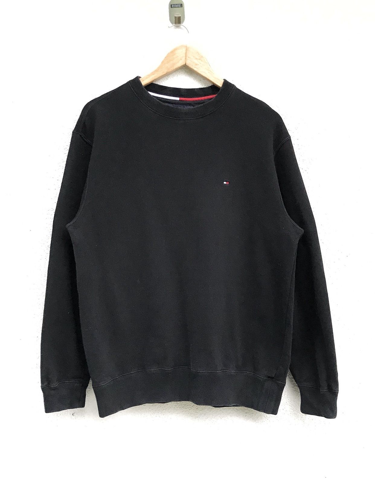 Tommy Hilfiger Vintage Tommy Hilfiger Sweatshirt Size US S / EU 44-46 / 1 - 1 Thumbnail