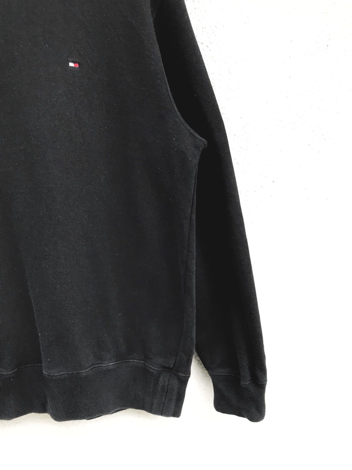 Tommy Hilfiger Vintage Tommy Hilfiger Sweatshirt Size US S / EU 44-46 / 1 - 6 Thumbnail