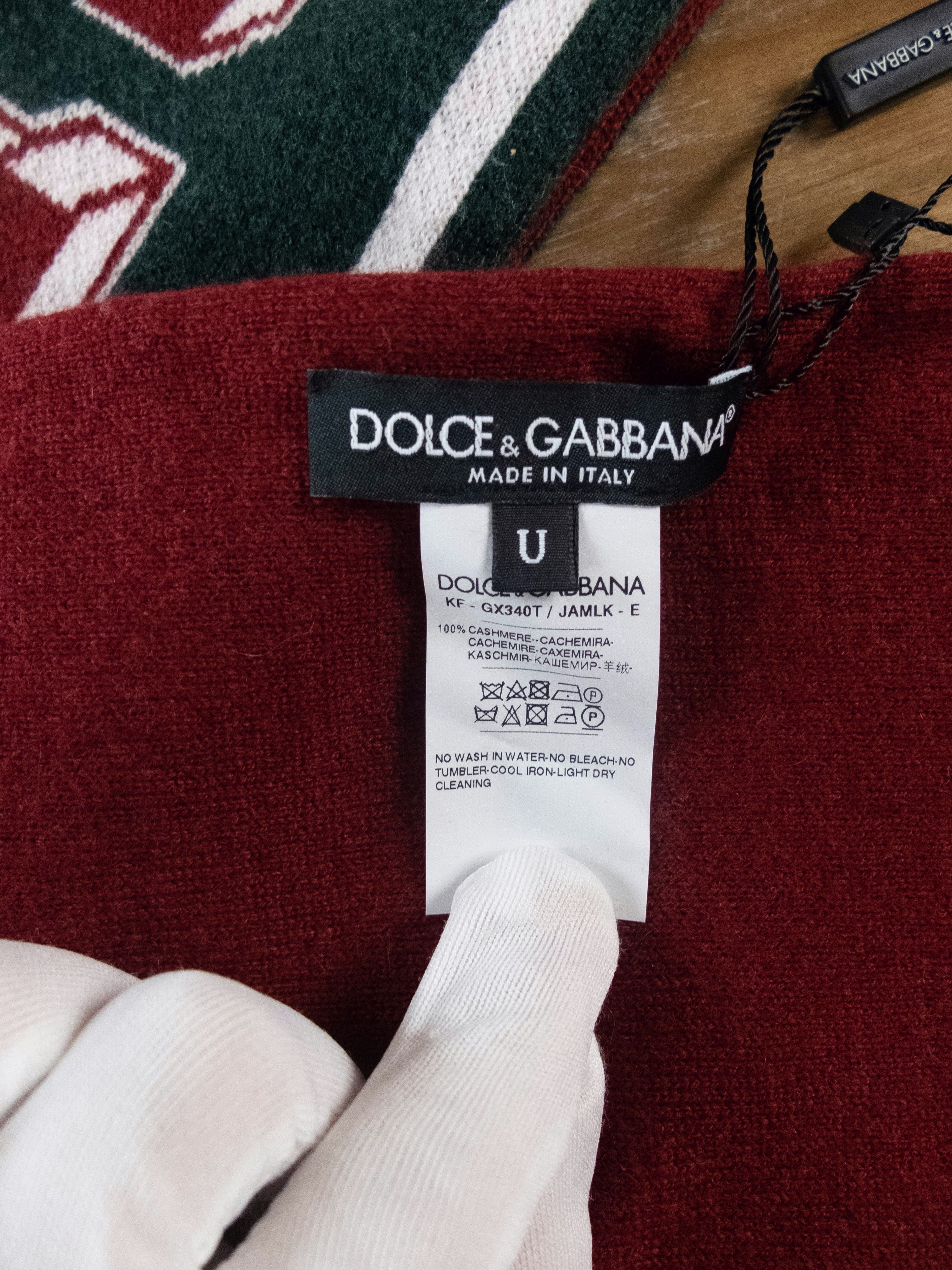 Dolce & Gabbana $645 DOLCE & GABBANA red Royal Love 100% cashmere scarf Size ONE SIZE - 5 Thumbnail