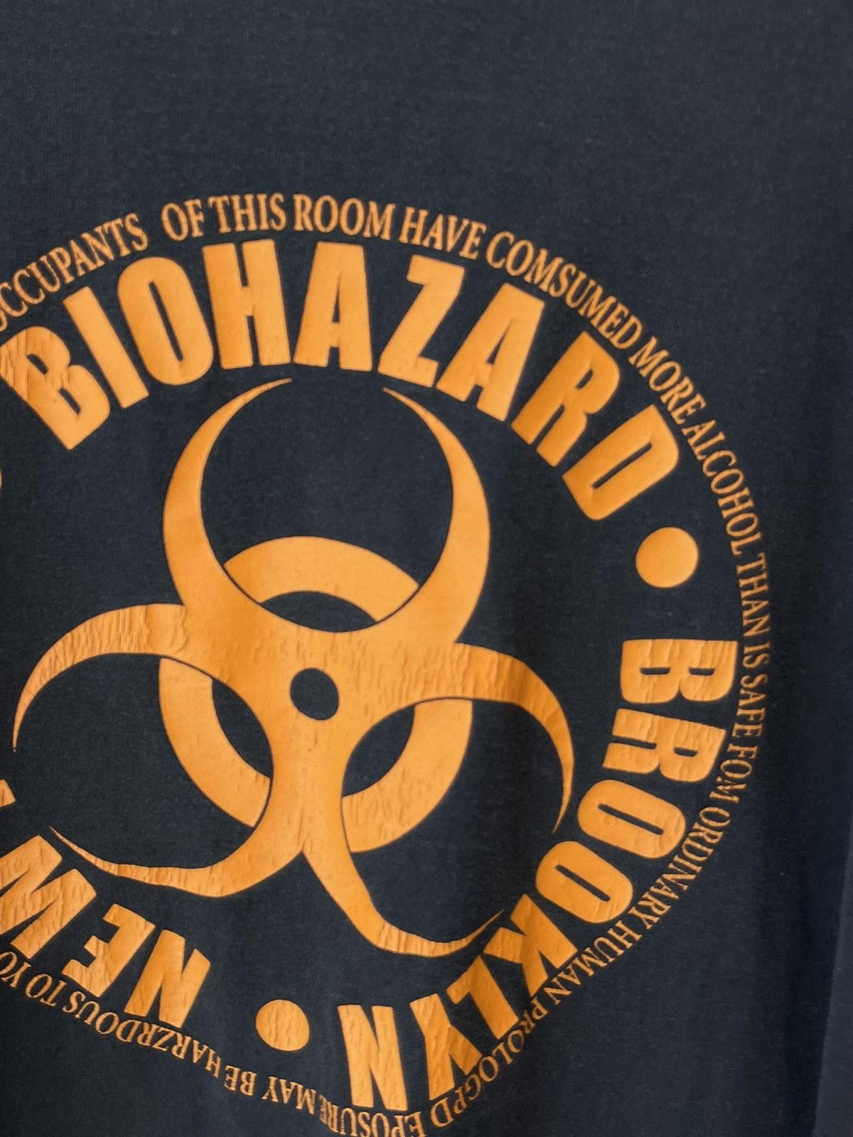 Vintage Vintage 90s BIOHAZARD Shirt Thrashed Faded Size US XL / EU 56 / 4 - 5 Thumbnail