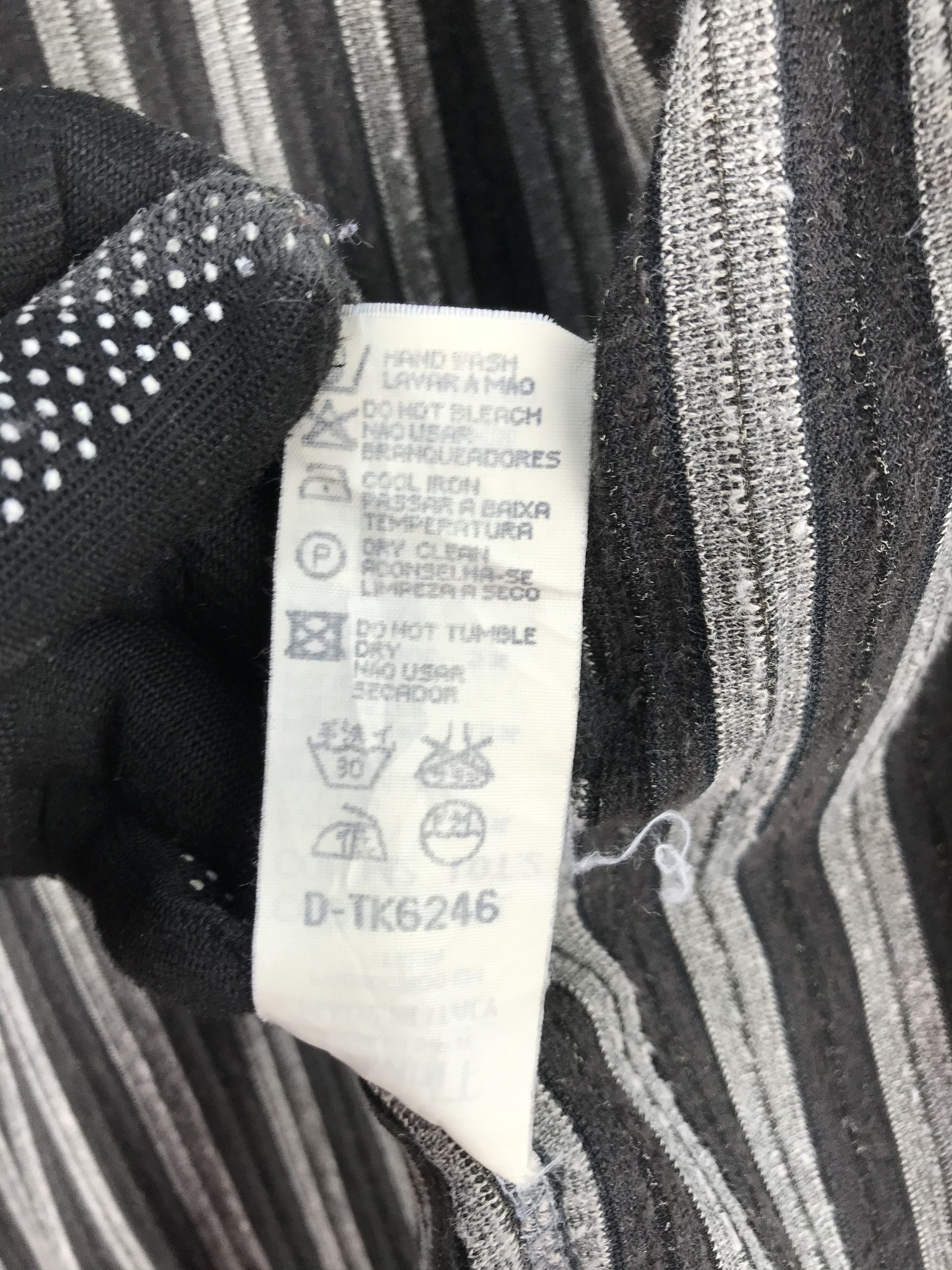 Emporio Armani Emporio Armani Vest Size US M / EU 48-50 / 2 - 9 Thumbnail