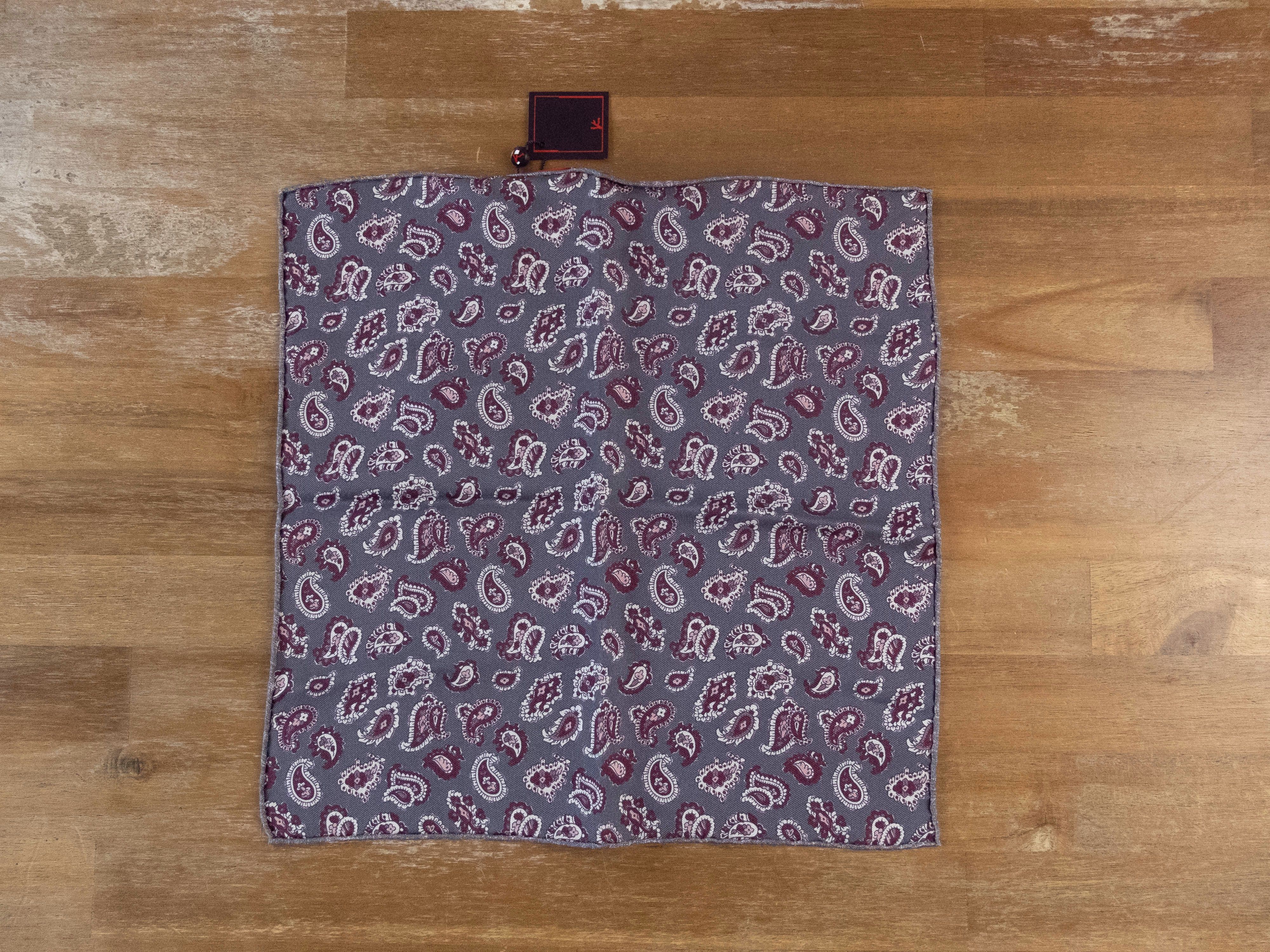 Isaia ISAIA gray red paisley print silk pocket square authentic Size ONE SIZE - 1 Thumbnail