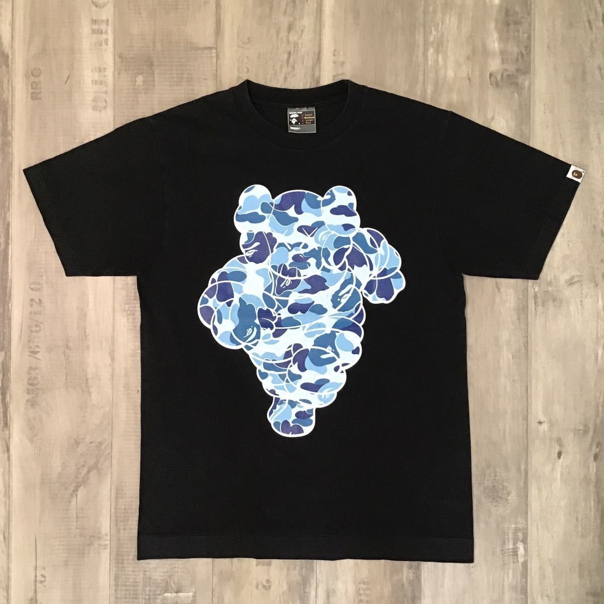 Bape × Kaws BAPE × kaws chum T-shirt Black Size US M / EU 48-50 / 2 - 1 Thumbnail