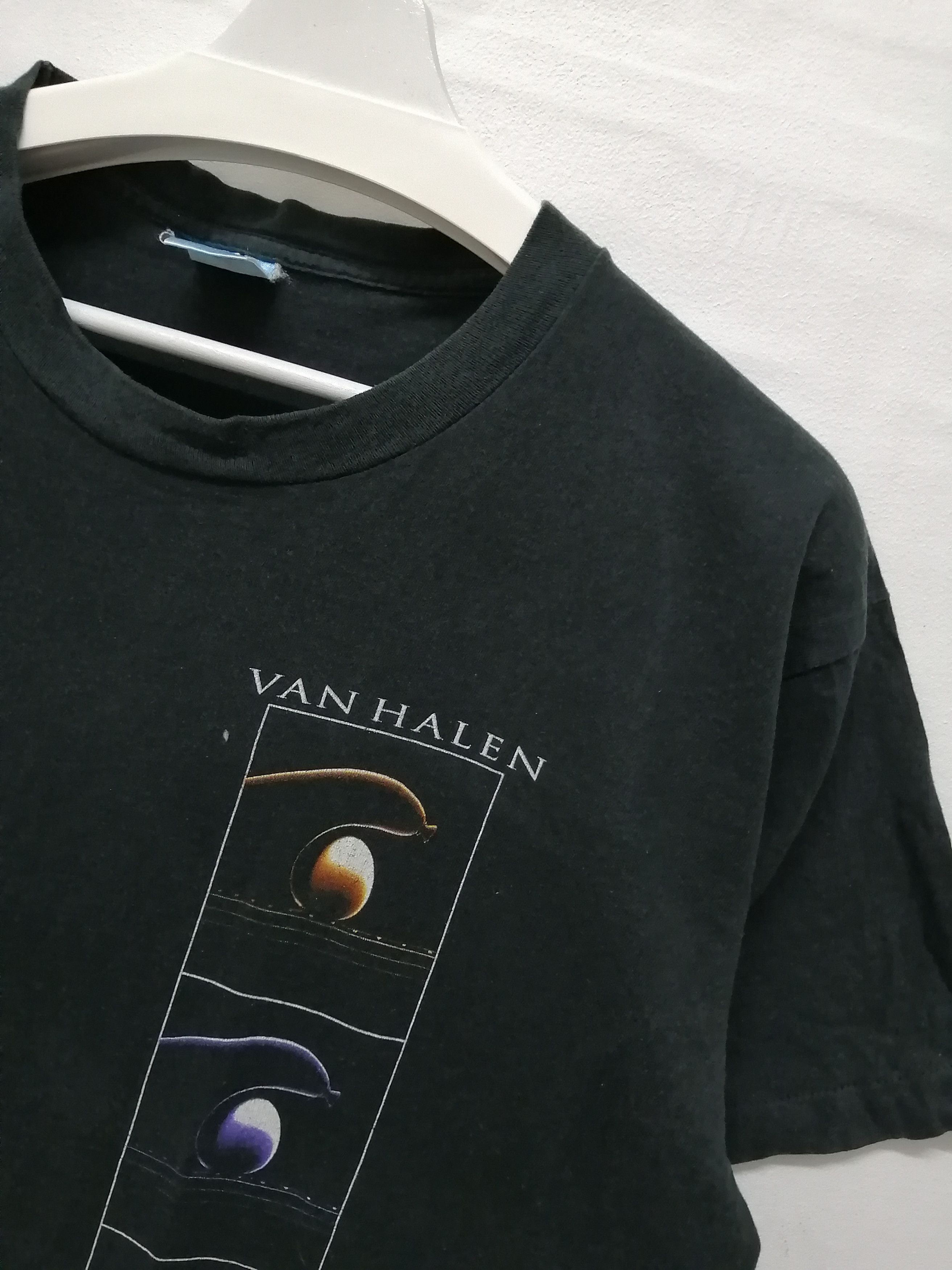 Band Tees Vintage VAN HALEN Balance Tshirt - Size L Size US L / EU 52-54 / 3 - 5 Thumbnail