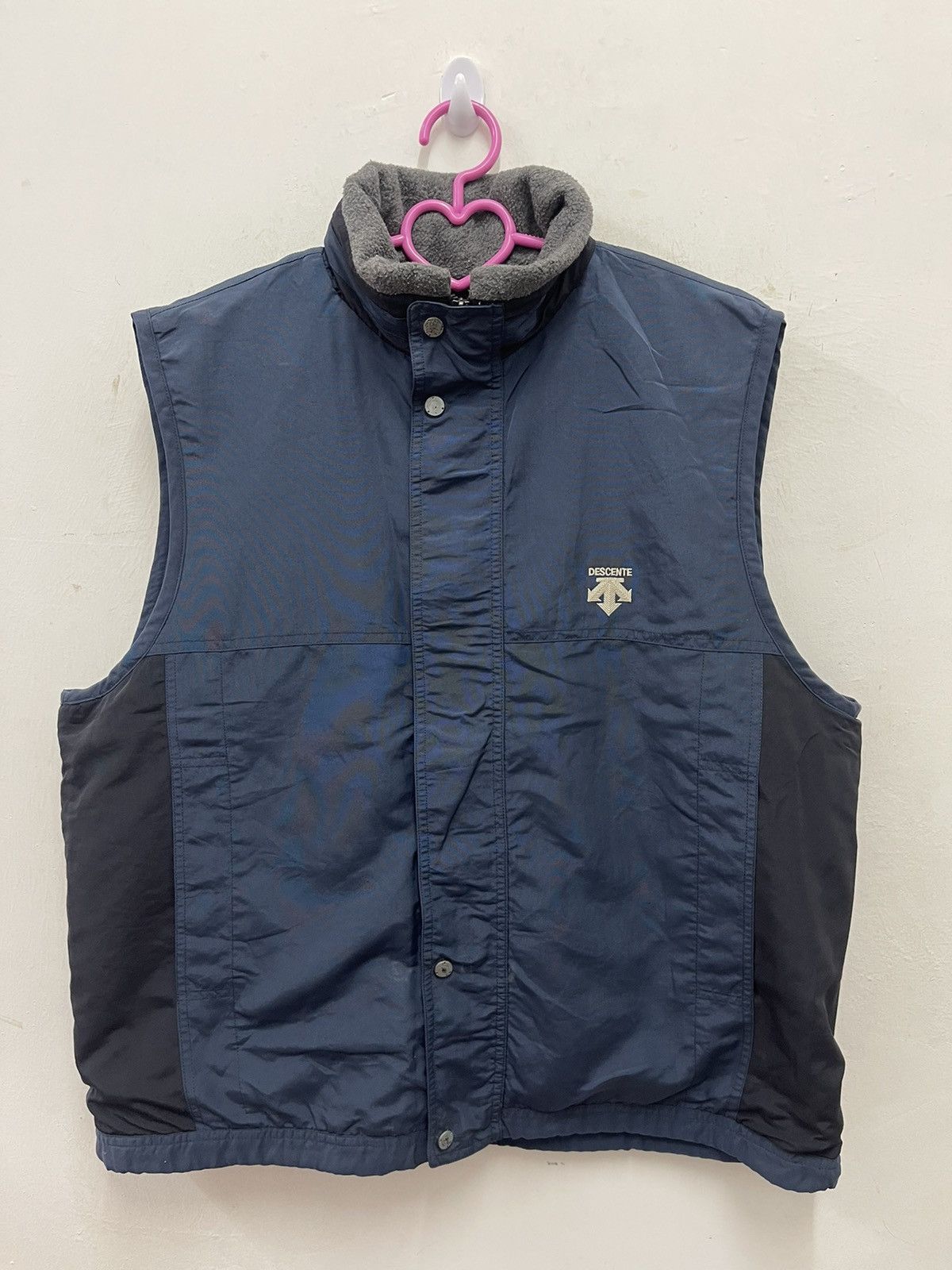 image of VTG Descente Golf Collection Thinsulate Thermal Insulation in Blue/Black, Men's (Size Medium)
