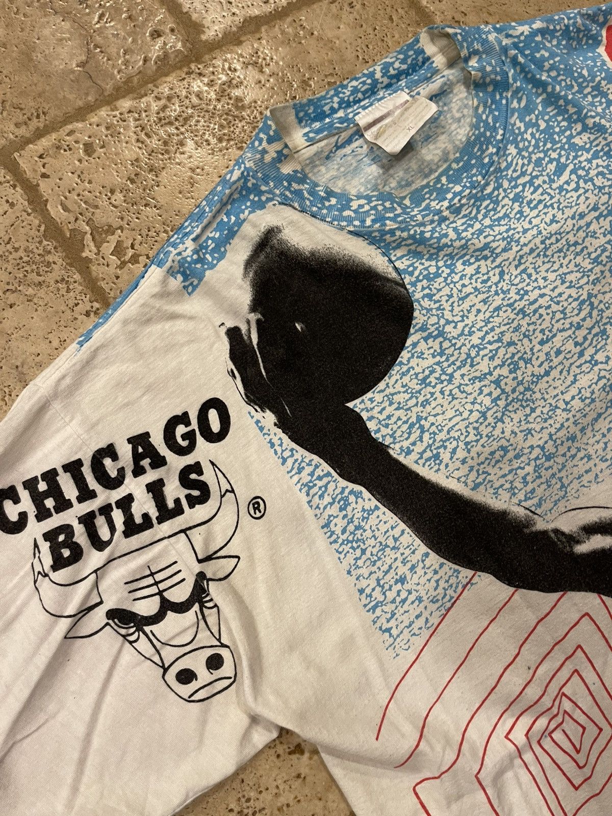 NBA Vintage Michael Jordan Chicago Bulls All Over Print 90’s Size US L / EU 52-54 / 3 - 7 Thumbnail