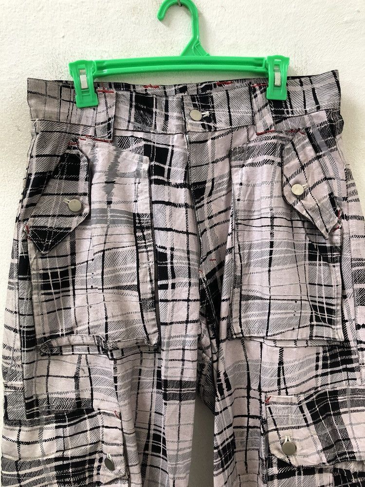 Japanese Brand Vintage MILKBOY Japan Coated Checks Baggy Cargo Pant Size US 32 / EU 48 - 2 Thumbnail
