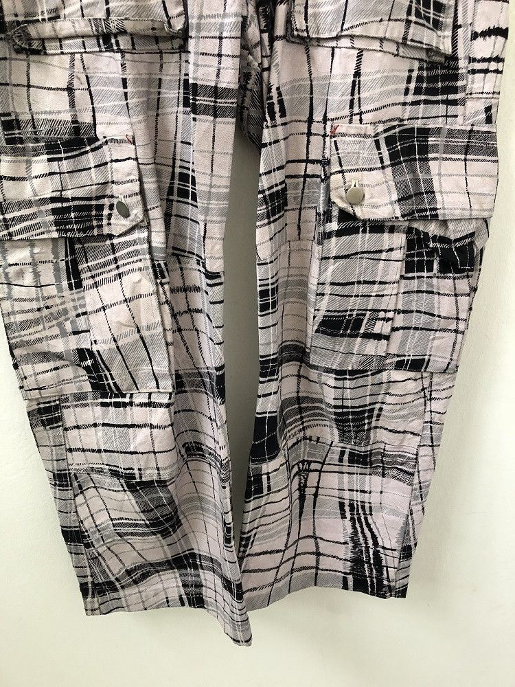 Japanese Brand Vintage MILKBOY Japan Coated Checks Baggy Cargo Pant Size US 32 / EU 48 - 3 Thumbnail
