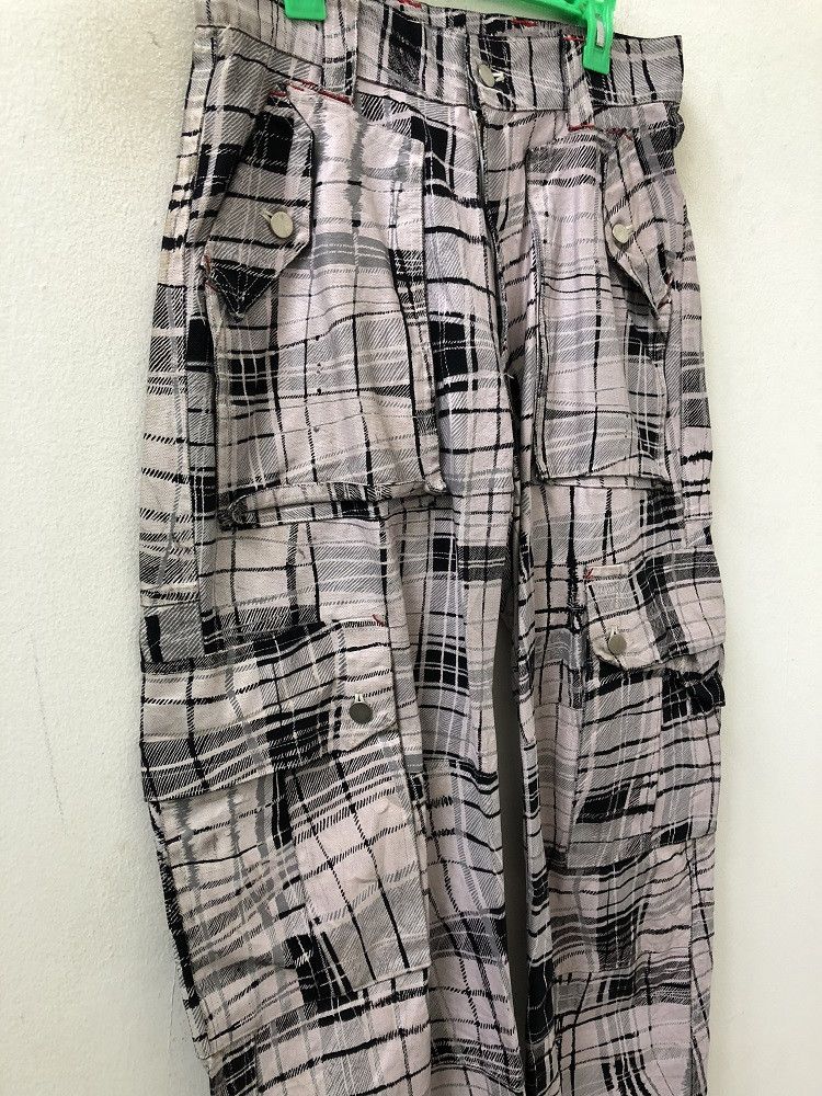 Japanese Brand Vintage MILKBOY Japan Coated Checks Baggy Cargo Pant Size US 32 / EU 48 - 4 Thumbnail