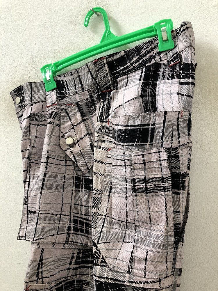 Japanese Brand Vintage MILKBOY Japan Coated Checks Baggy Cargo Pant Size US 32 / EU 48 - 12 Thumbnail