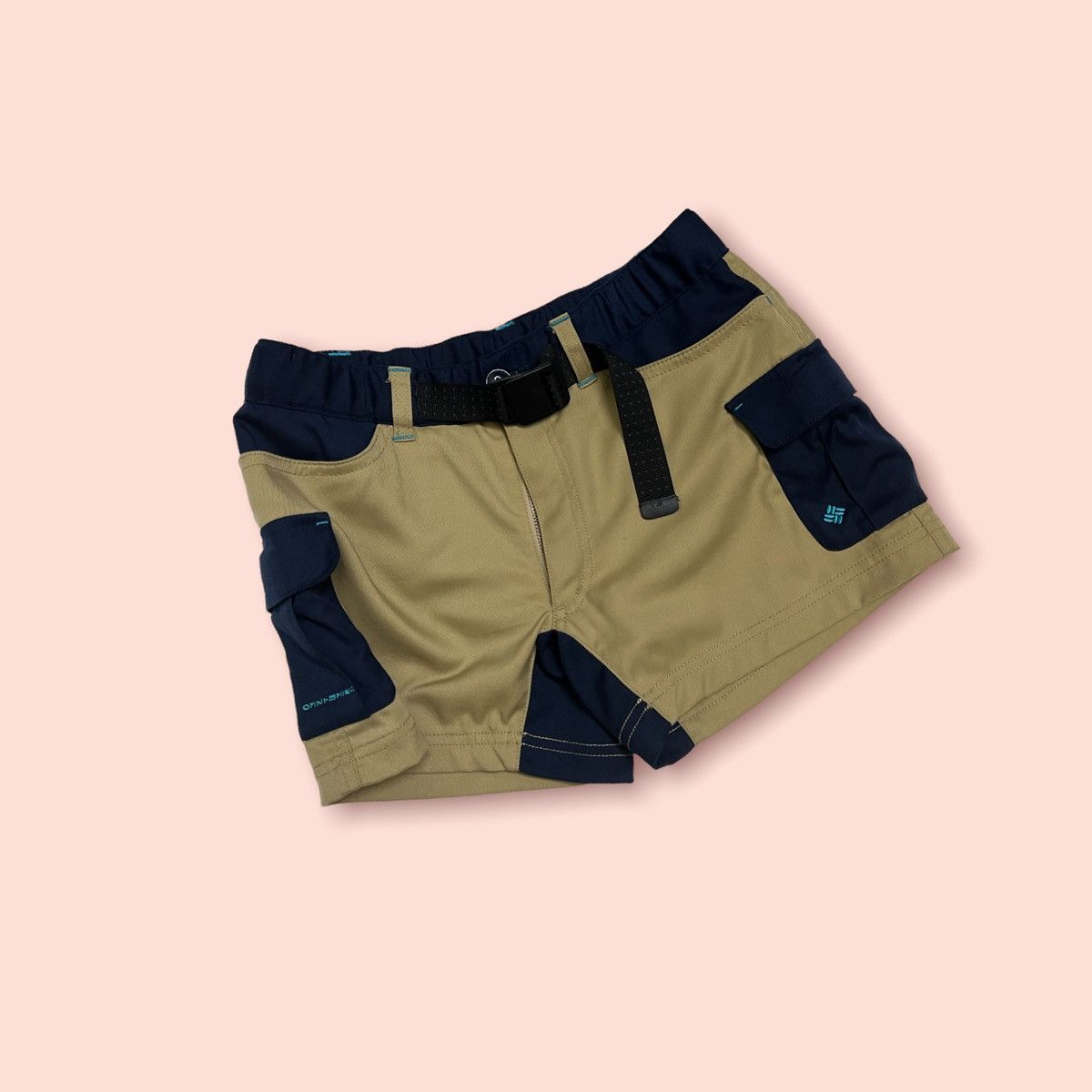 Columbia COLUMBIA OMNI SHEILD OUTDOOR SHORTS Size US 26 / EU 42 - 1 Thumbnail