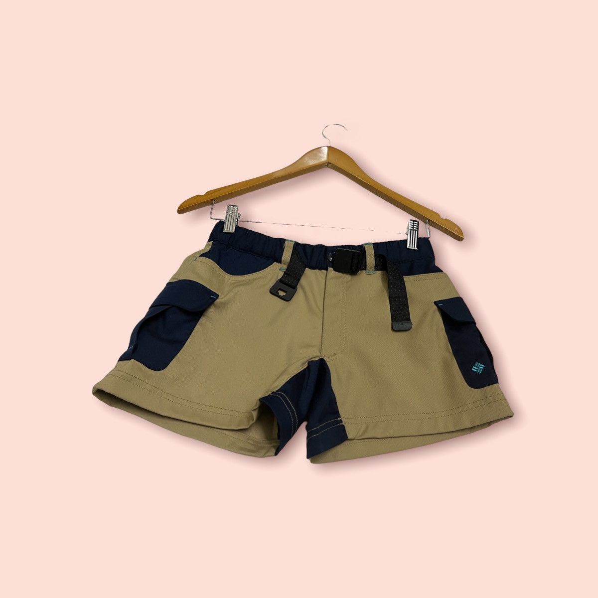 Columbia COLUMBIA OMNI SHEILD OUTDOOR SHORTS Size US 26 / EU 42 - 3 Thumbnail