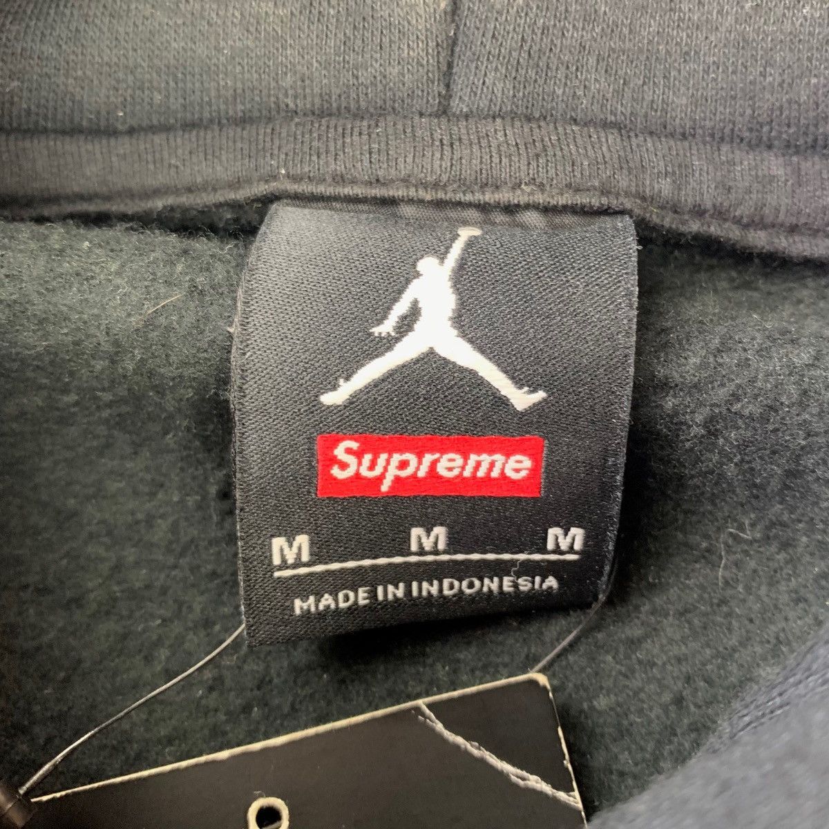 Supreme Supreme x Jordan Hoodie DS Size US M / EU 48-50 / 2 - 3 Thumbnail