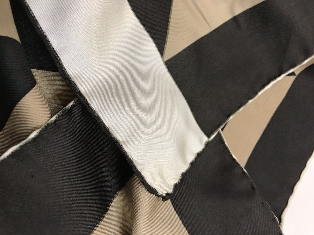 Givenchy VINTAGE GIVENCHY WILK SCARF GEOMETRICAL PATTERN Size ONE SIZE - 5 Thumbnail