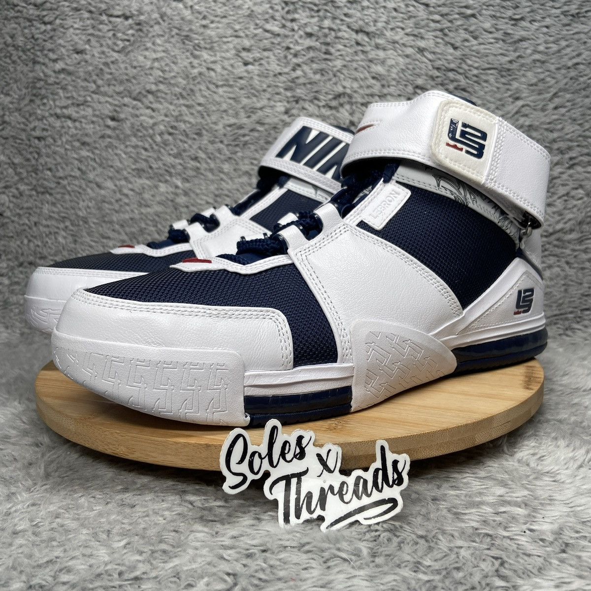 Nike Nike Zoom Lebron 2 Midnight Navy White Men's Size 12 Size US 12 / EU 45 - 5 Thumbnail