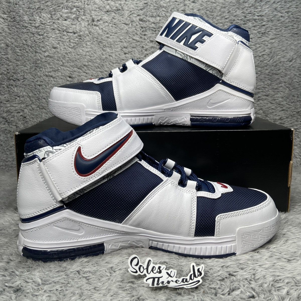 Nike Nike Zoom Lebron 2 Midnight Navy White Men's Size 12 Size US 12 / EU 45 - 2 Thumbnail