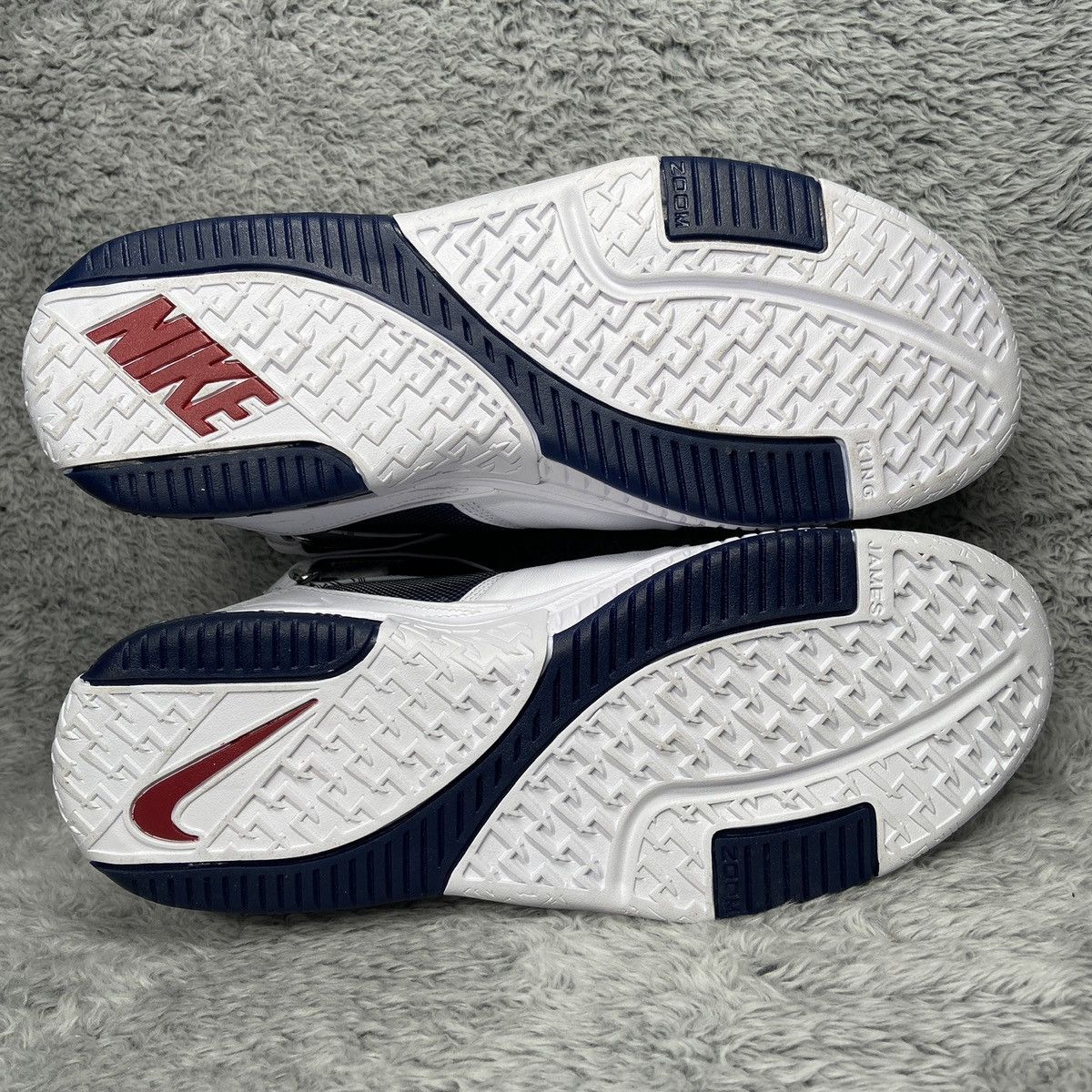 Nike Nike Zoom Lebron 2 Midnight Navy White Men's Size 12 Size US 12 / EU 45 - 8 Thumbnail