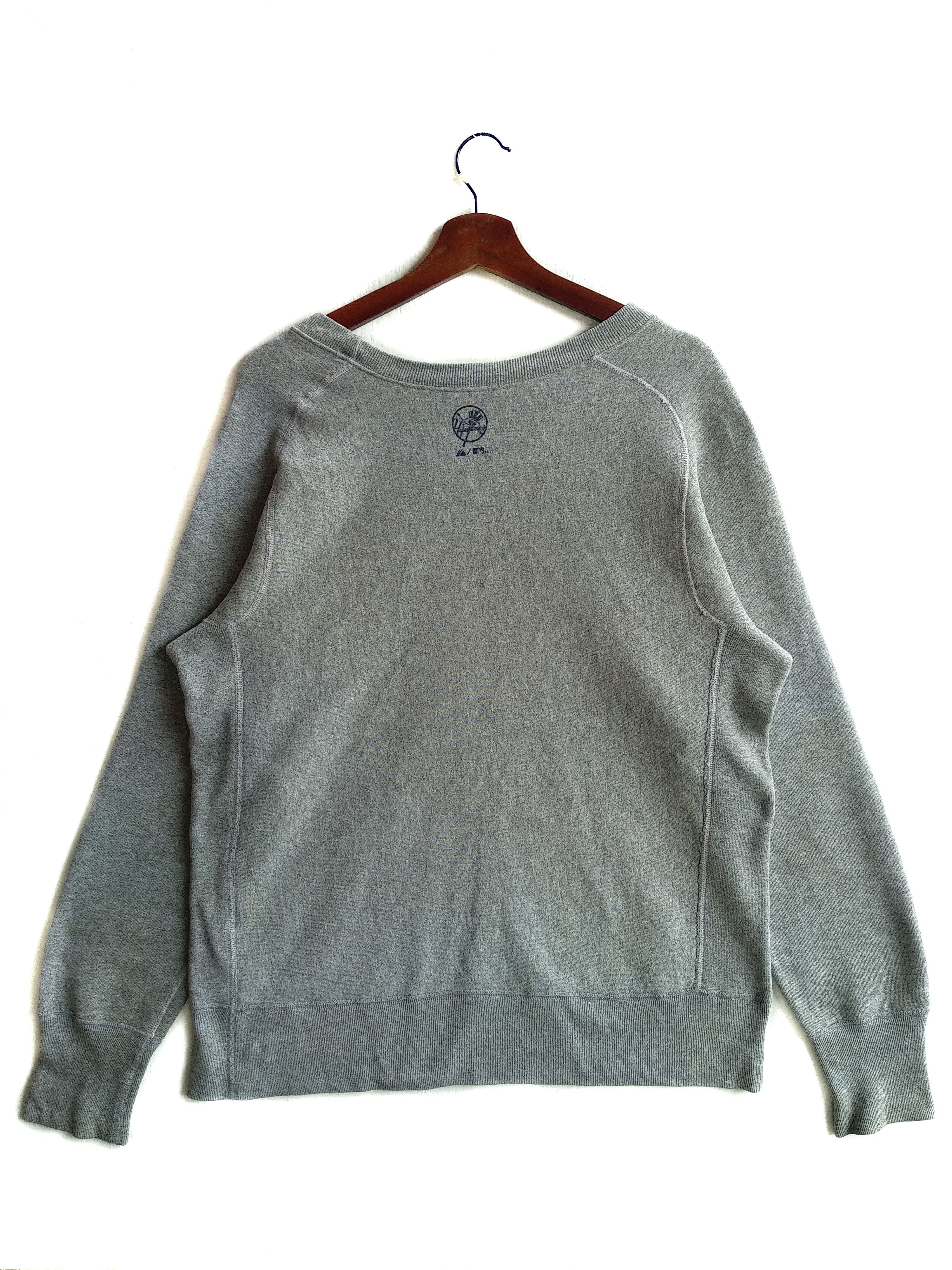 MLB × Majestic × New York Yankees Vintage Majestic Property Of The Yankees/Size M/Made In Usa Size US M / EU 48-50 / 2 - 2 Thumbnail