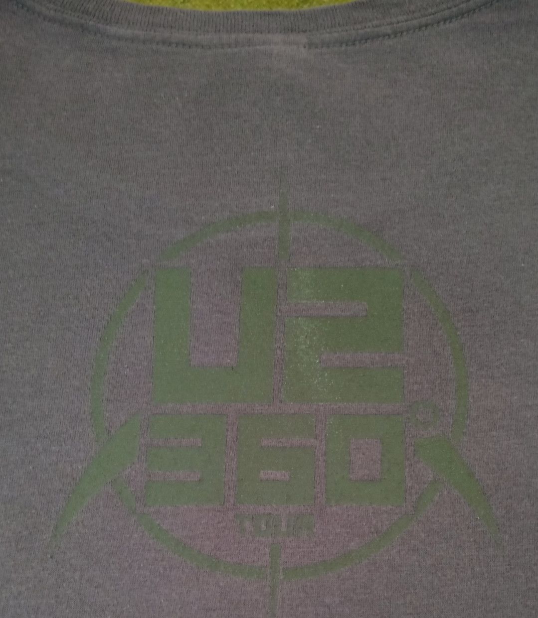 Band Tees U2 360° Tour (Australia) T-shirt Size US L / EU 52-54 / 3 - 12 Thumbnail