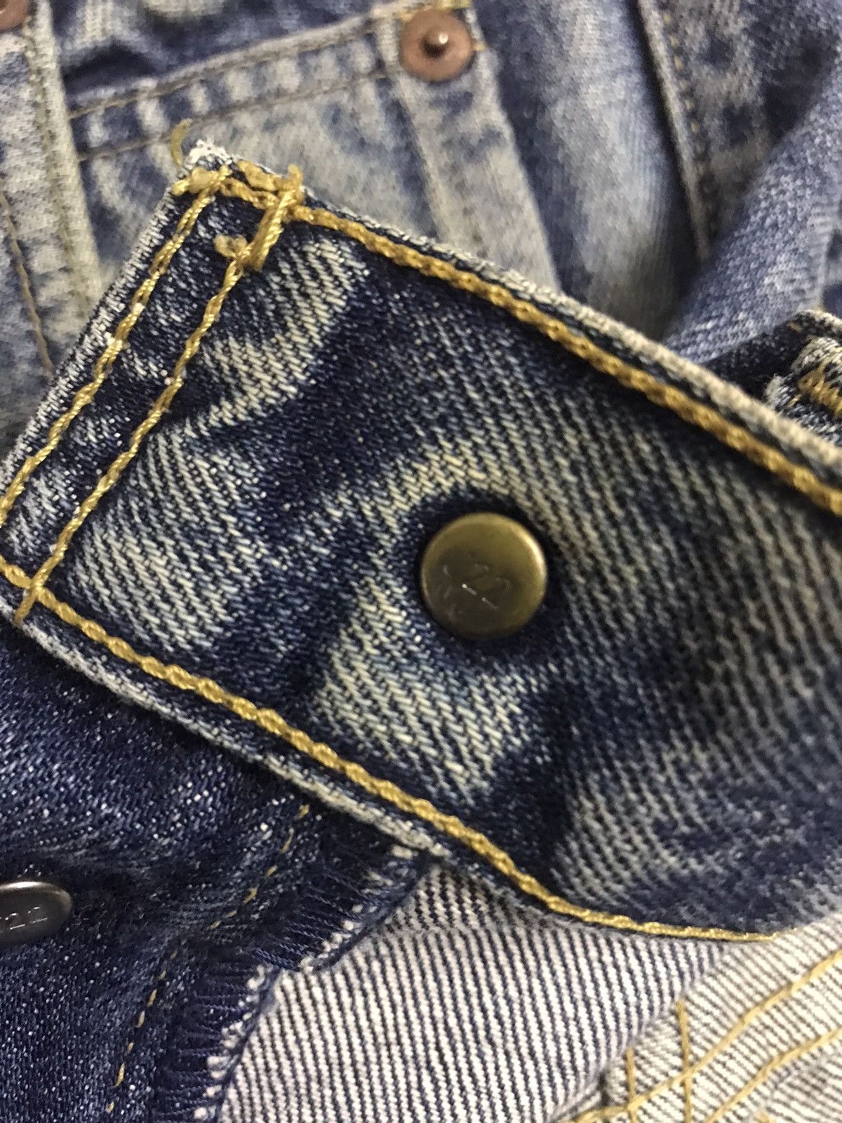 Levi's Vintage Clothing 💥Vintage Japan Levi’s Kurt Cobain Buckle Back Denim Size US 29 - 14 Thumbnail