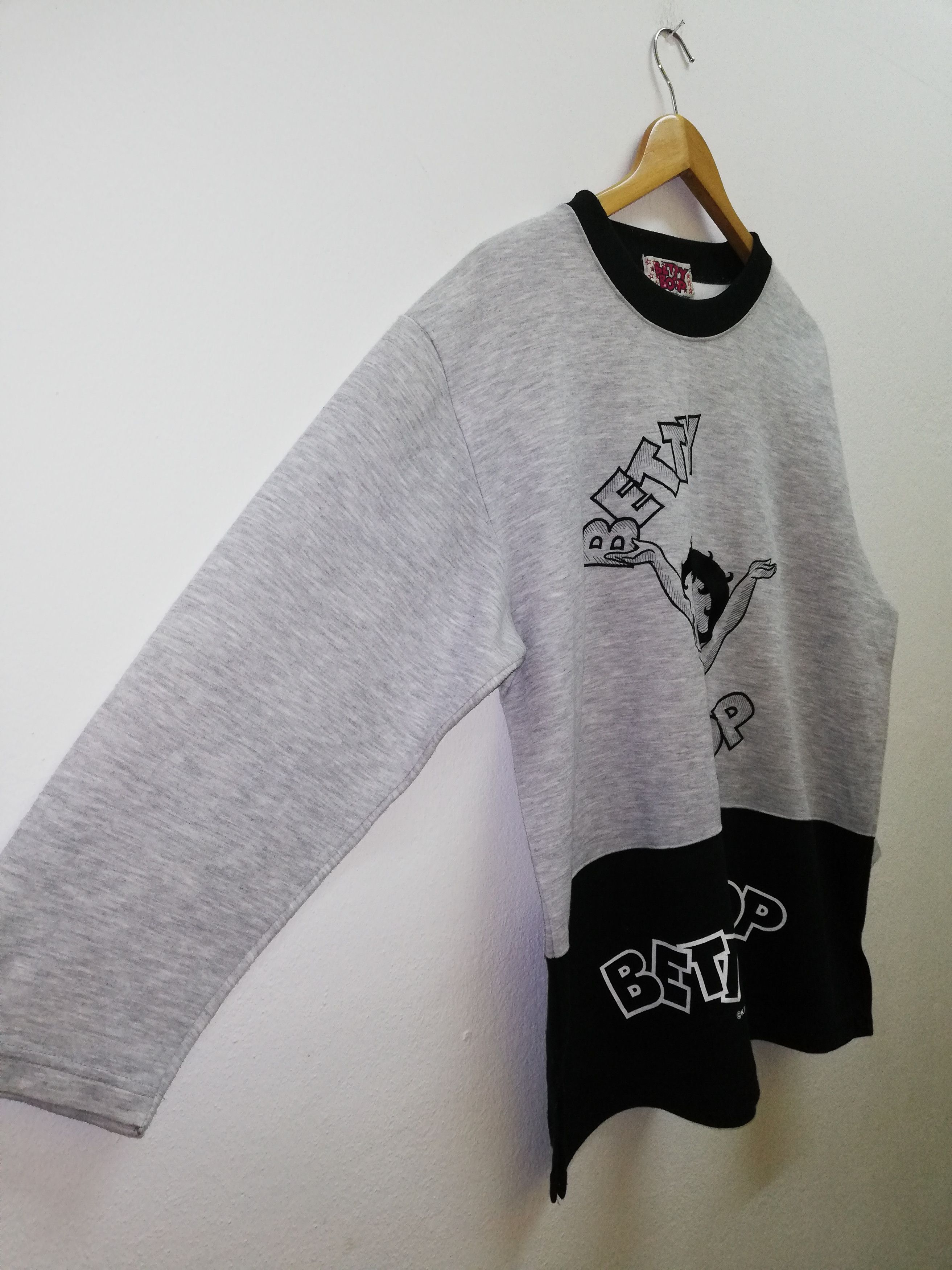 Cartoon Network Vintage Sweatshirts Betty Boop embroidered Big Logo (c33) Size US L / EU 52-54 / 3 - 3 Thumbnail