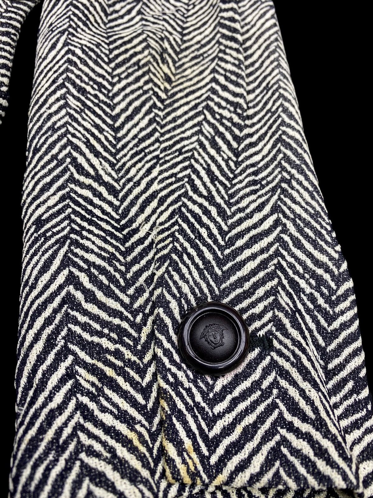 Versace VINTAGE VERSACE JEANS COUTURE LINING COAT JACKET ITALY 🇮🇹 D Size US S / EU 44-46 / 1 - 18 Thumbnail
