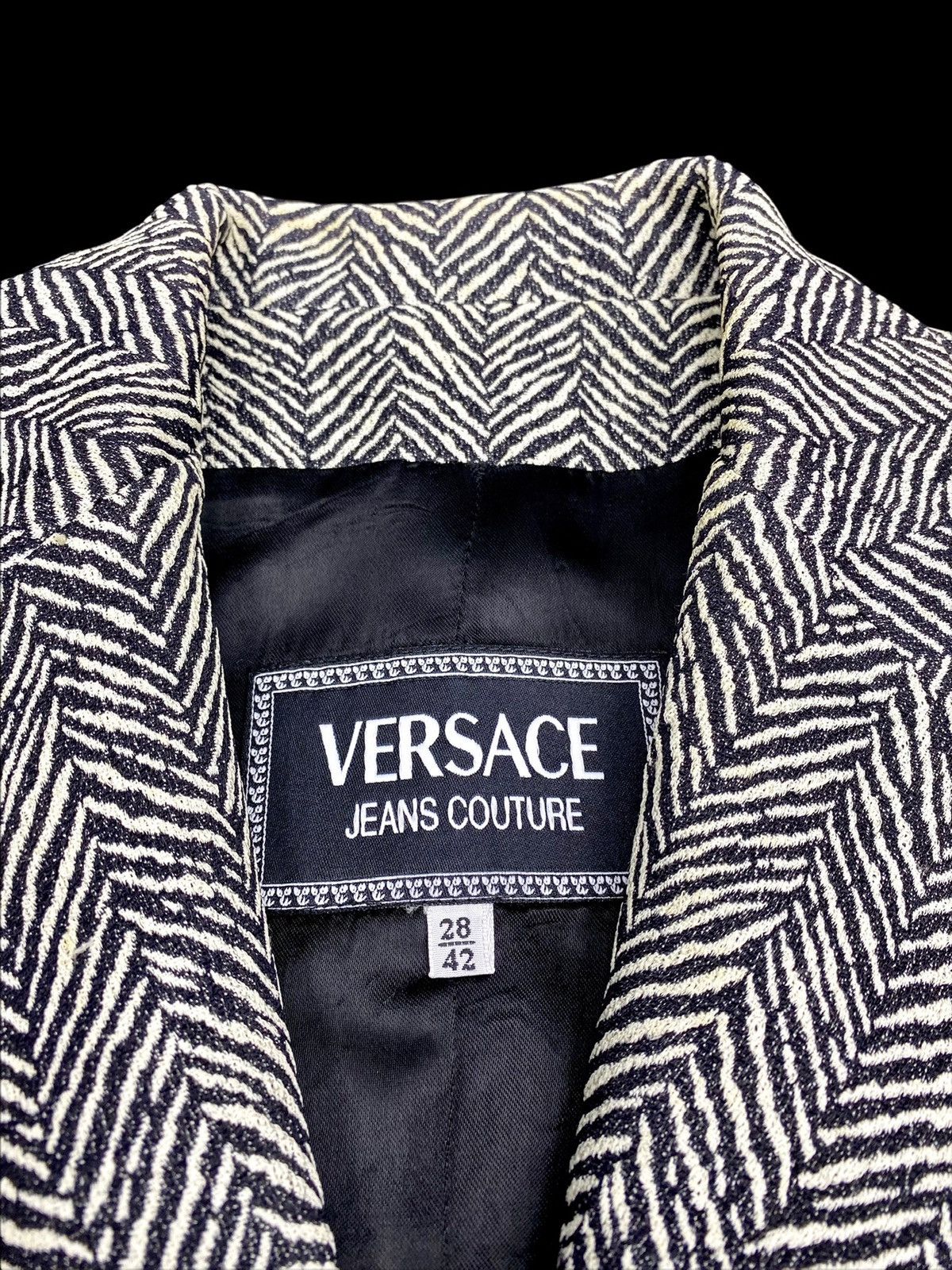 Versace VINTAGE VERSACE JEANS COUTURE LINING COAT JACKET ITALY 🇮🇹 D Size US S / EU 44-46 / 1 - 5 Thumbnail