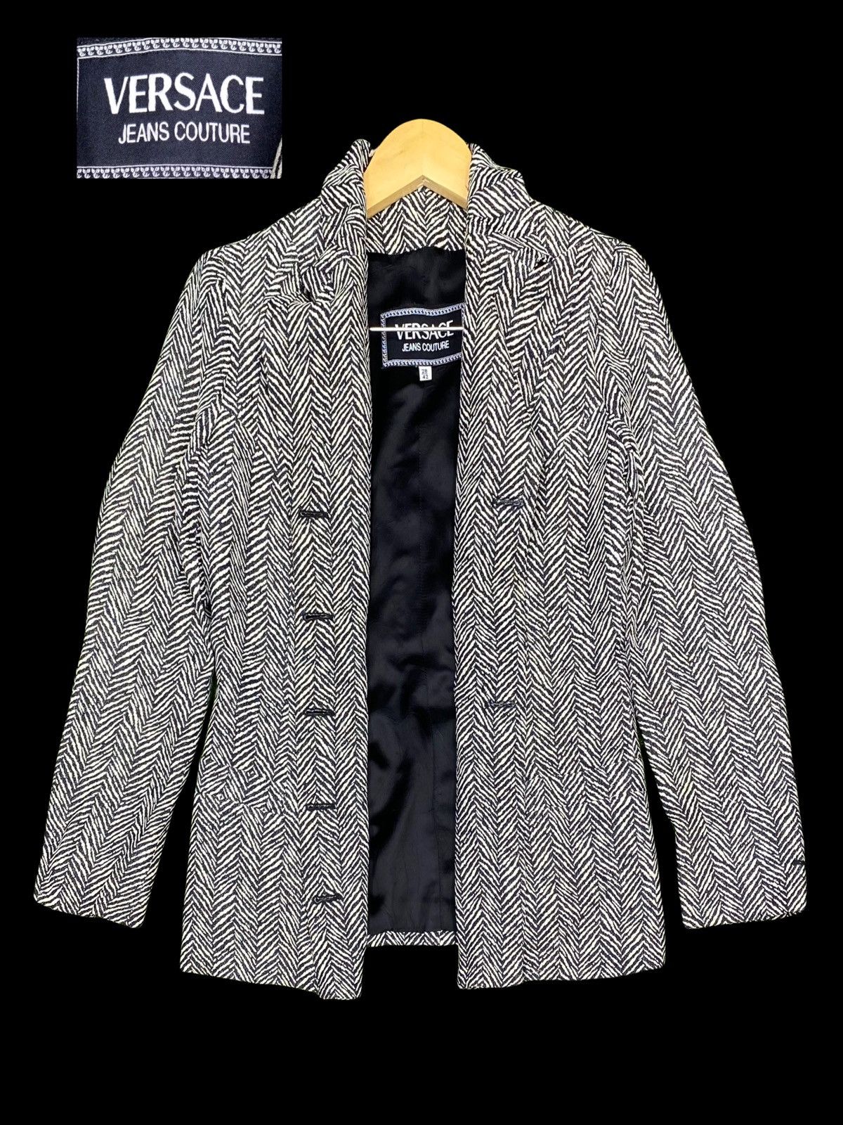 Versace VINTAGE VERSACE JEANS COUTURE LINING COAT JACKET ITALY 🇮🇹 D Size US S / EU 44-46 / 1 - 1 Thumbnail