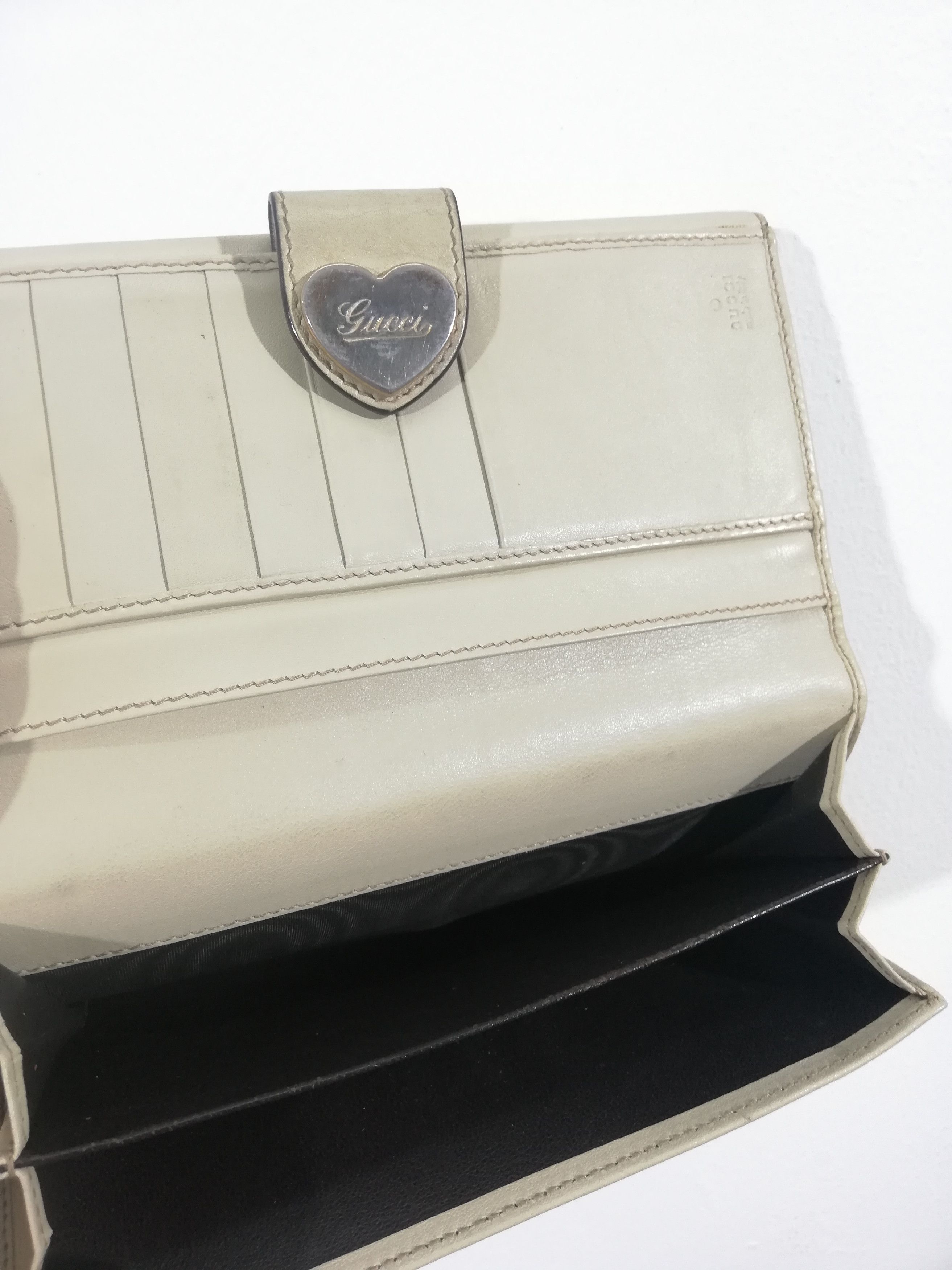 Gucci Gucci Beige Heart Gg Monogram Long Bifold Wallet Size ONE SIZE - 3 Thumbnail