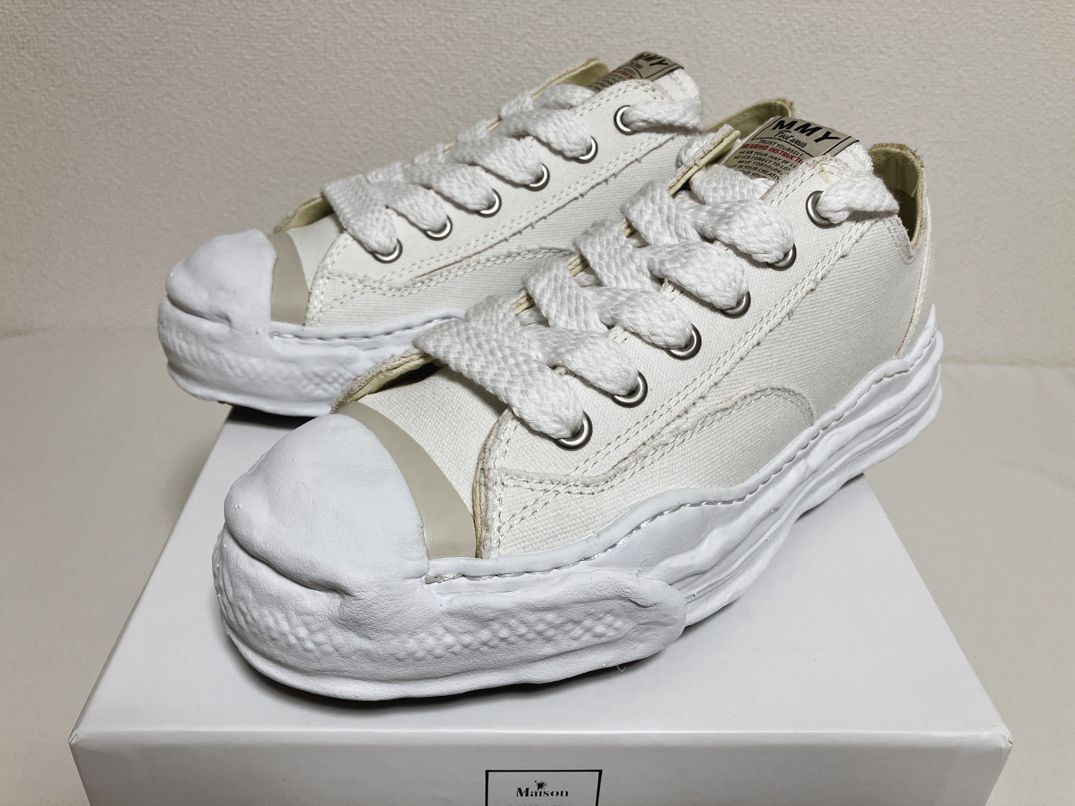 image of Miharayasuhiro Mihara Yasuhiro Hank Original Sole Toe Cap Low Canvas White Shoes, Men's (Size 9)