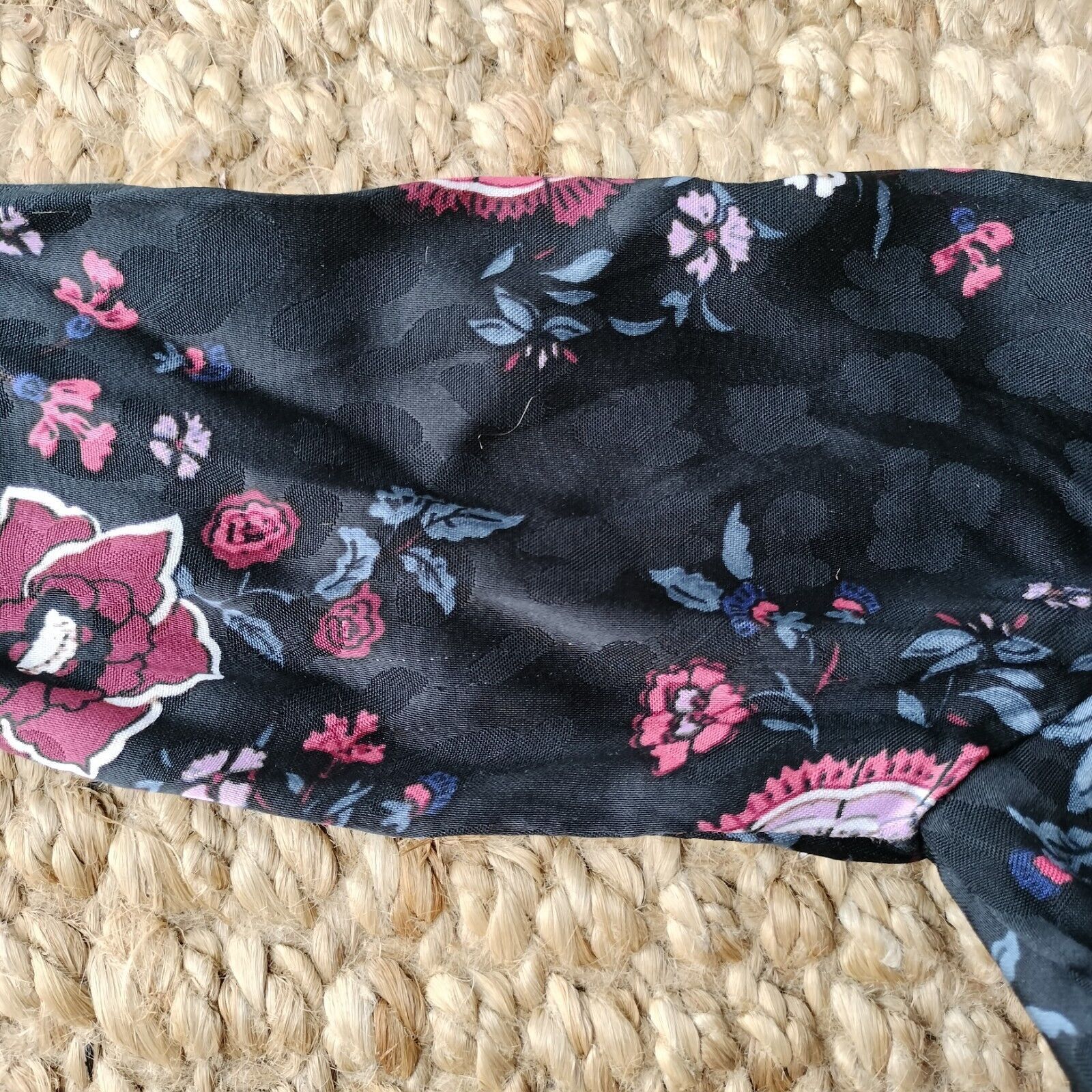 Designer Sportsgirl Dress Black Floral Wrap Midi Bell Sleeves Size S / US 4 / IT 40 - 13 Thumbnail