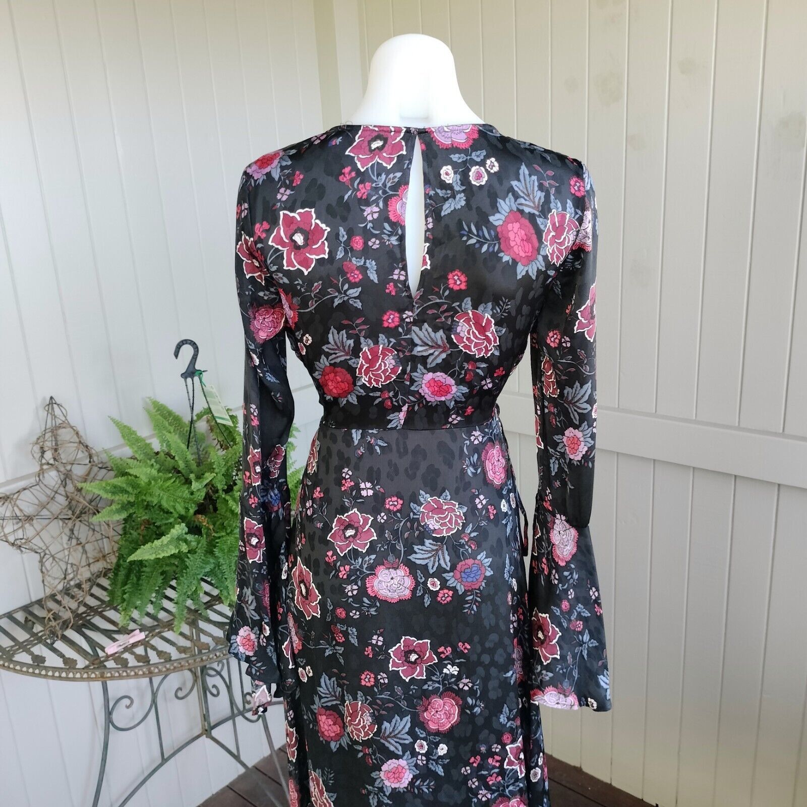Designer Sportsgirl Dress Black Floral Wrap Midi Bell Sleeves Size S / US 4 / IT 40 - 8 Thumbnail
