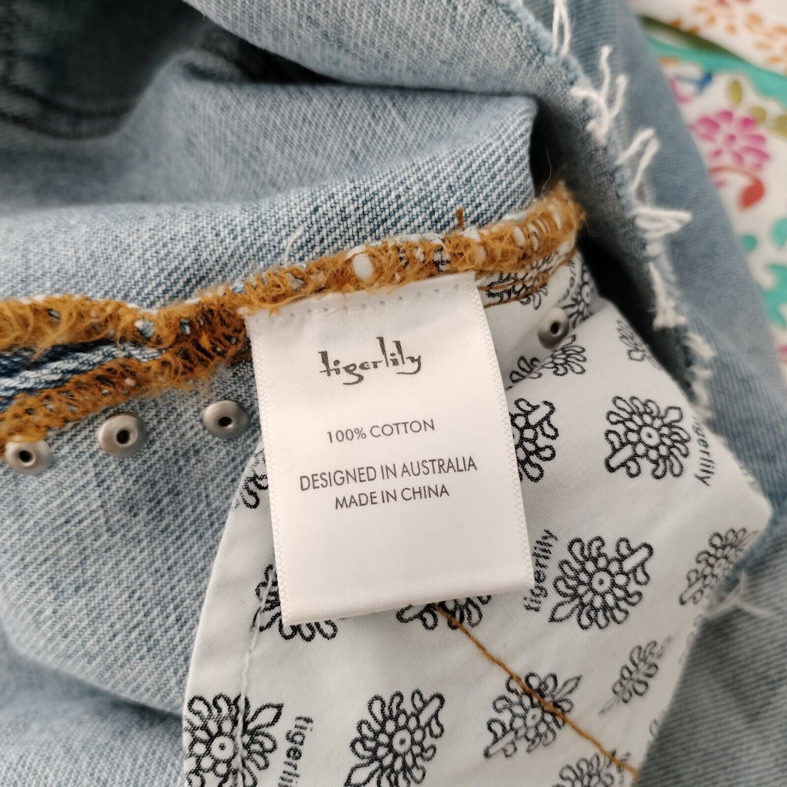 Designer Tigerlily Shorts Denim Cut Off High Waist Mini Booty Size 32" / US 10 / IT 46 - 7 Thumbnail