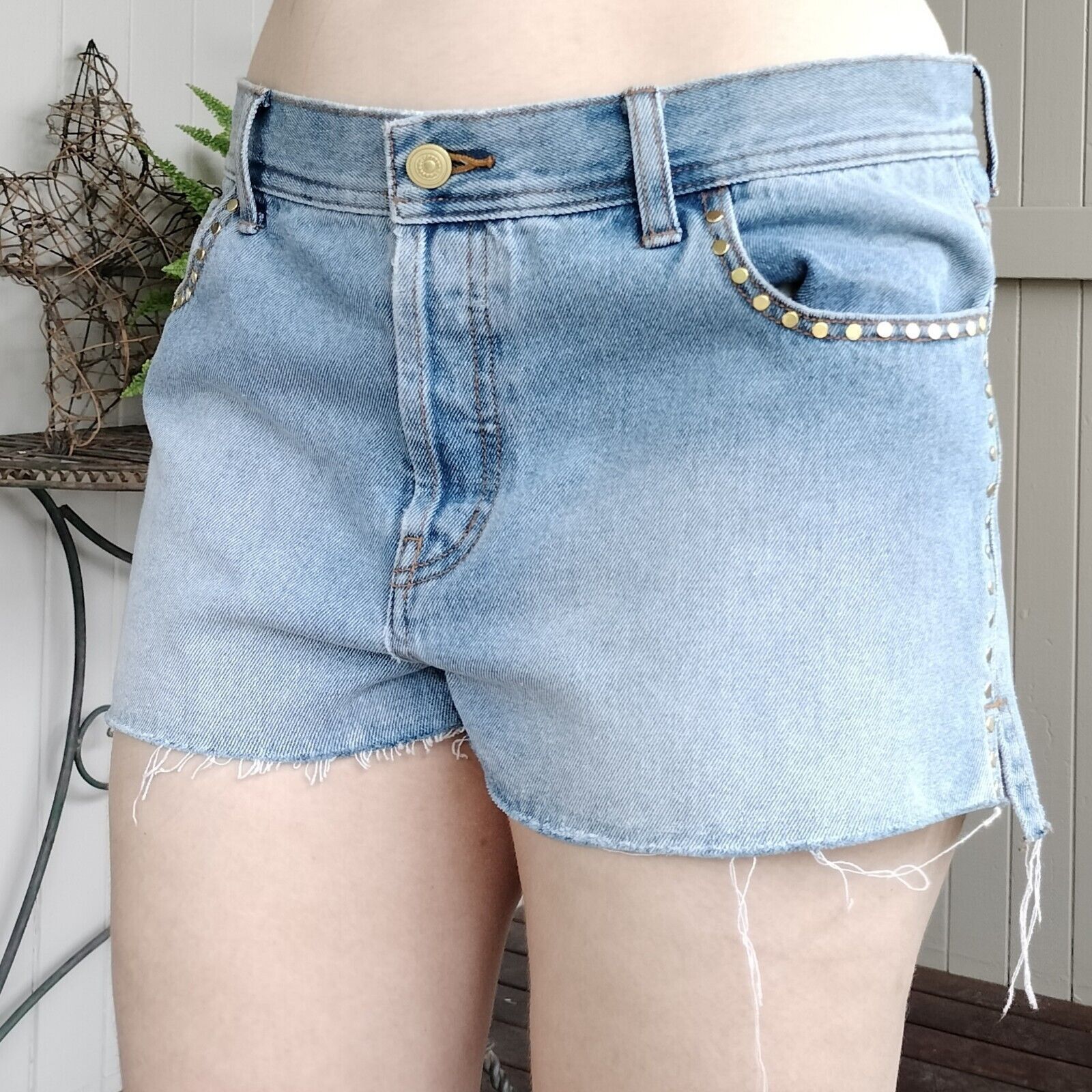 Designer Tigerlily Shorts Denim Cut Off High Waist Mini Booty Size 32" / US 10 / IT 46 - 3 Thumbnail
