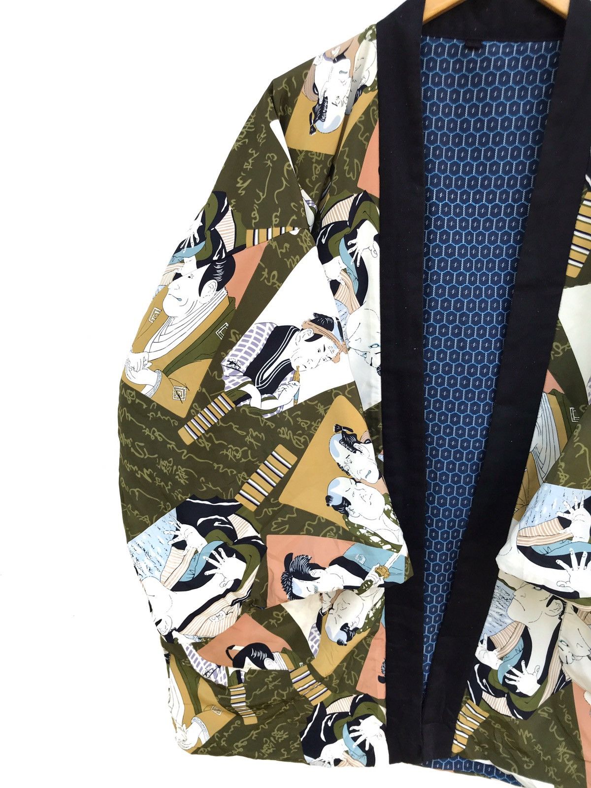 Handmade × Japanese Brand Vintage Japan Quilted Kimono All Over Print Samurai Warrior Size US L / EU 52-54 / 3 - 5 Thumbnail