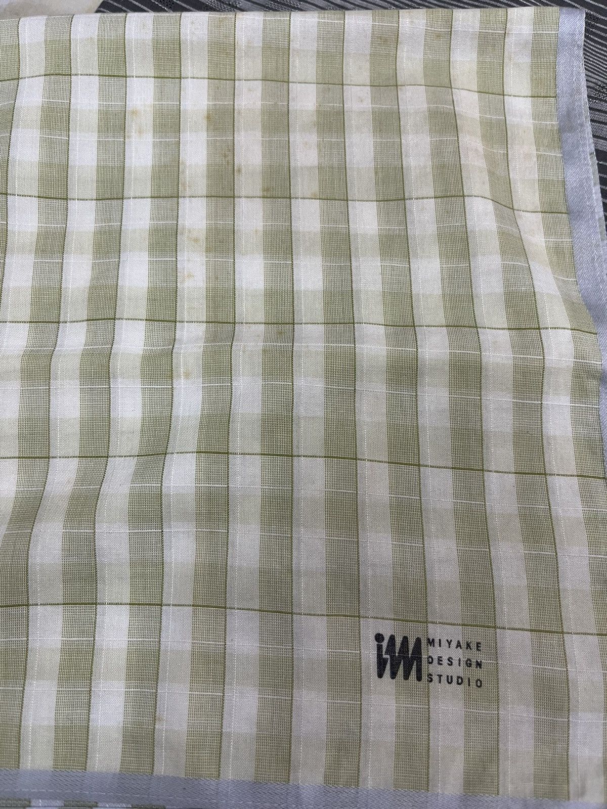 Issey Miyake ISSEY MIYAKE BANDANA / HANDKERCHIEF (Bulk/3pcs) Size ONE SIZE - 4 Thumbnail