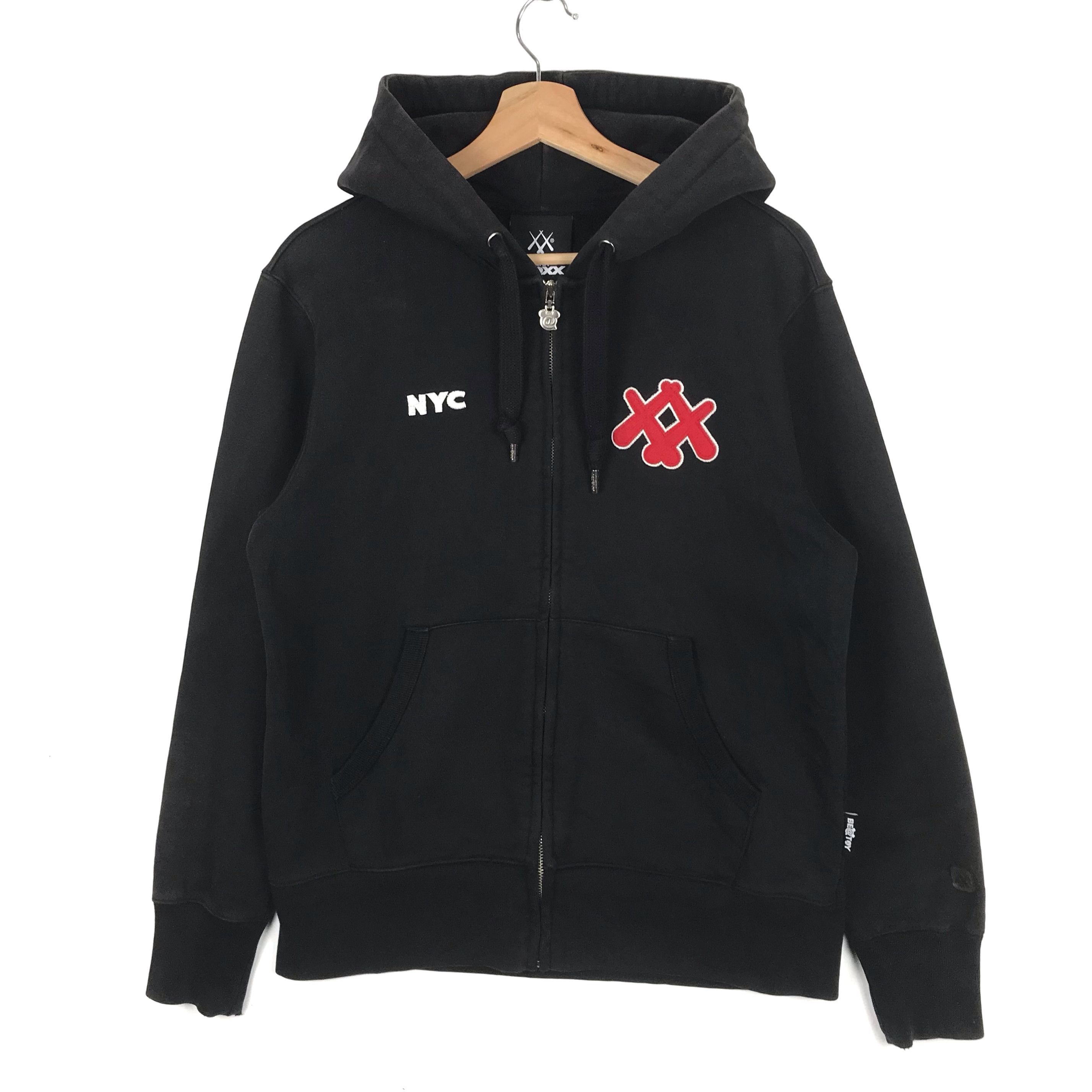 Kaws × Medicom Toy Kaws Medicom Bearbrick Hoodie Big Embroidered Logo Size US M / EU 48-50 / 2 - 2 Thumbnail