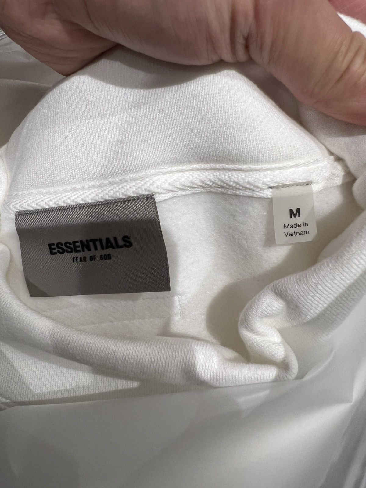 Fear of God Fear of God Essential White Mock Neck Sweatshirt Medium Size US M / EU 48-50 / 2 - 9 Thumbnail