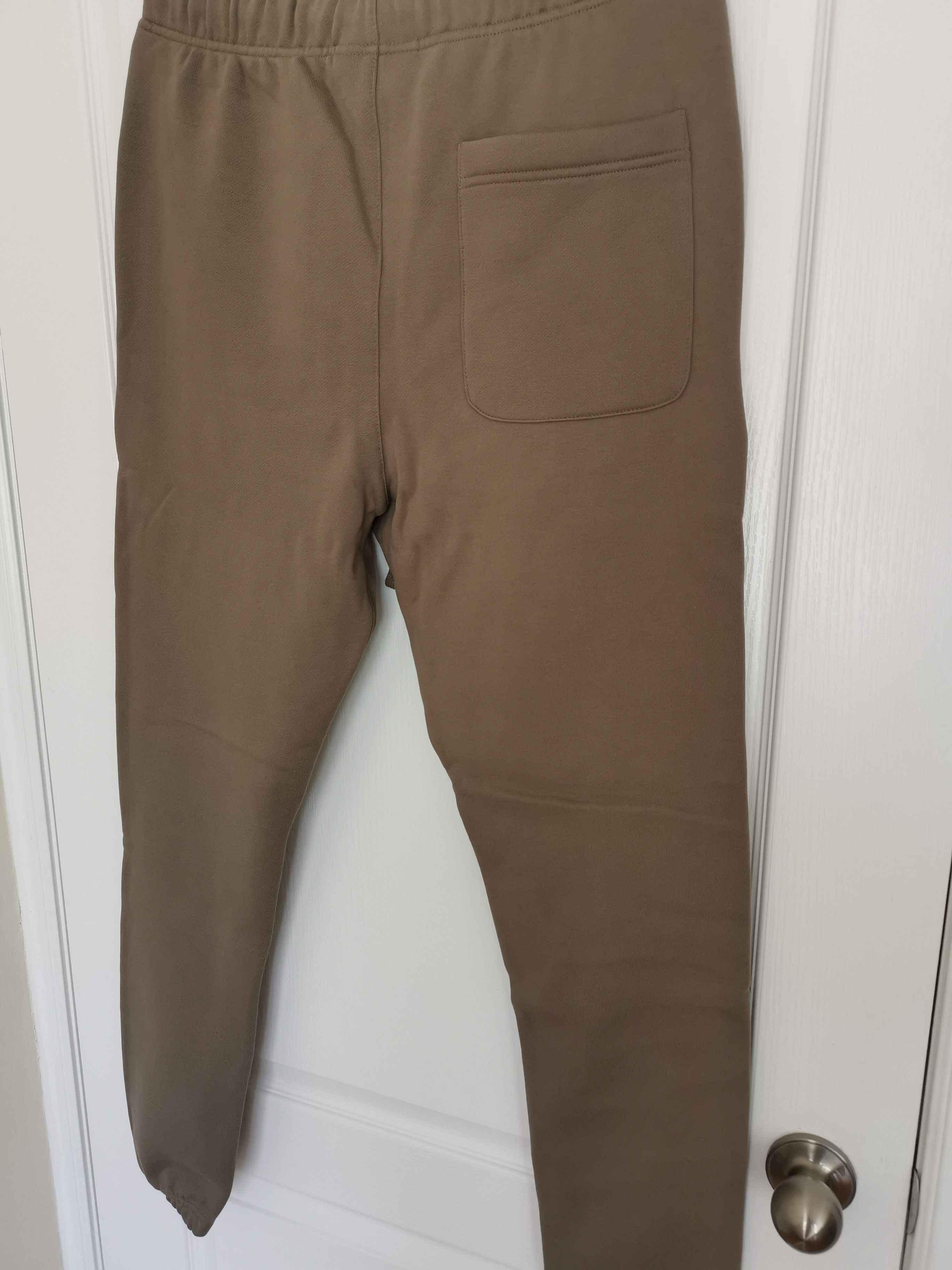 Fear of God Fear Of God Essentials Taupe Fleece Lounge Pants Size US 32 / EU 48 - 9 Thumbnail