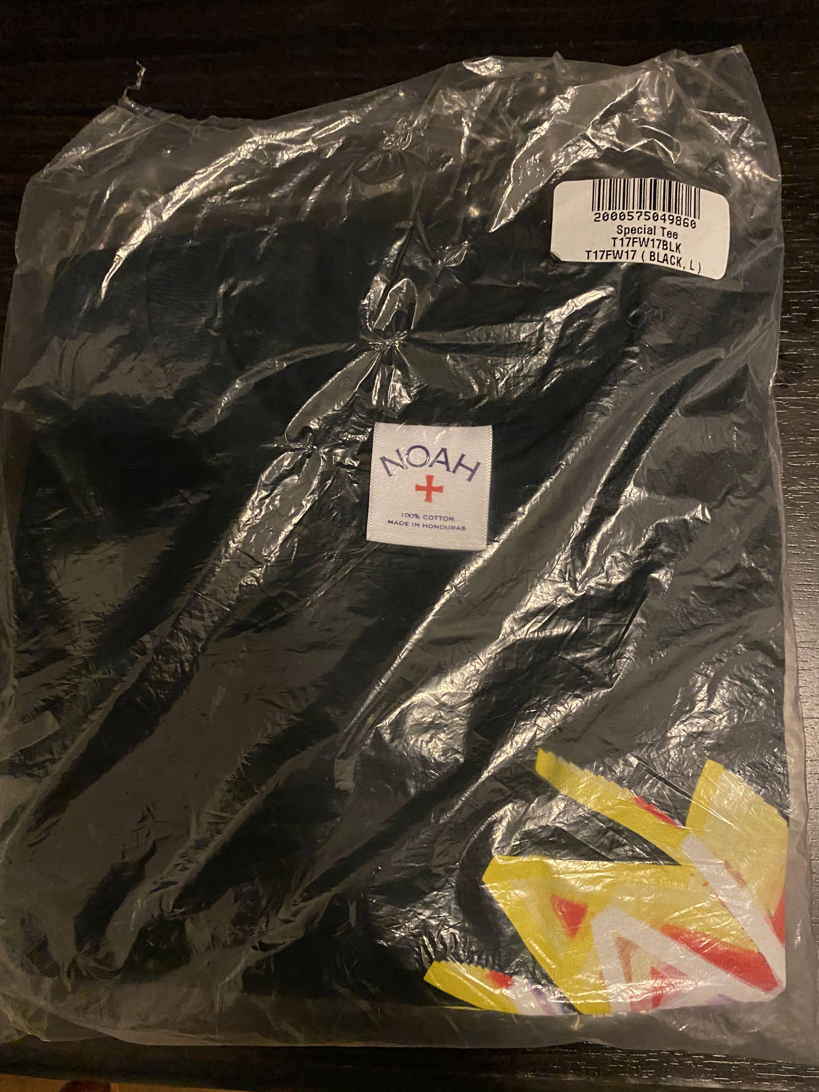 Noah Noah Special Tee Black Large Size US L / EU 52-54 / 3 - 1 Thumbnail