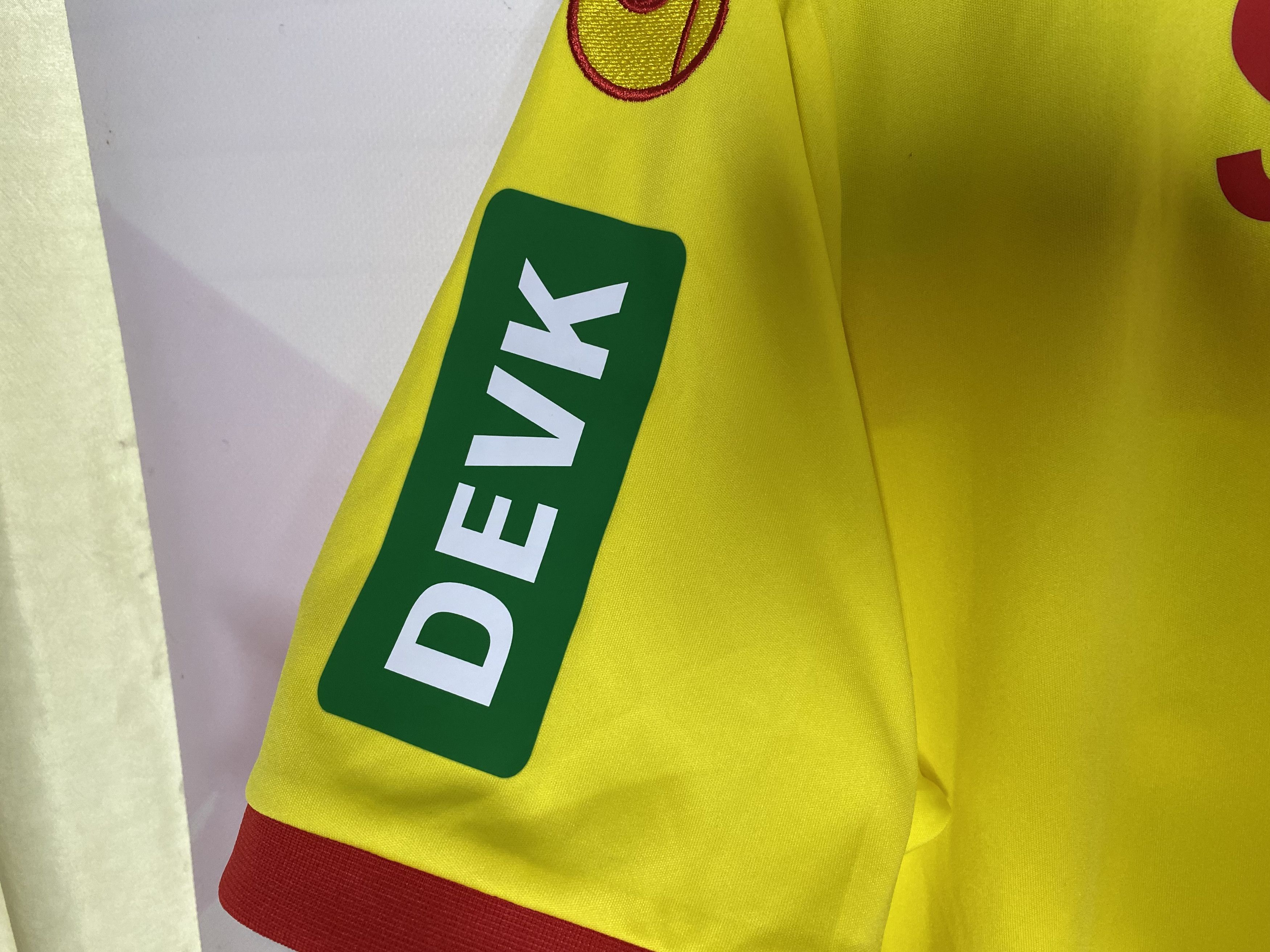 Chelsea Soccer × UEFA #2 SCHMITZ 1.FC KÖLN 2020 THIRD MATCH WORN FOOTBALL SOCCER Size US XL / EU 56 / 4 - 7 Thumbnail
